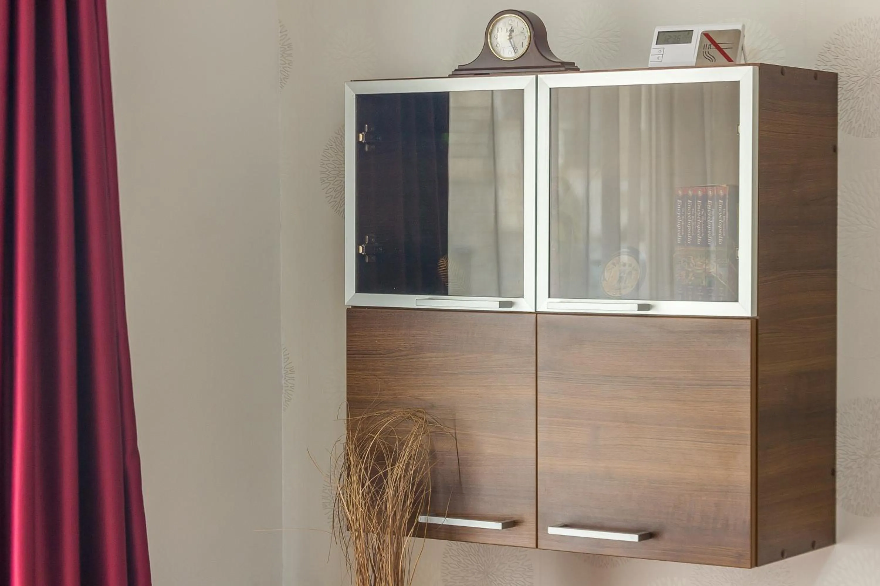 Day in City Apartment Trifoiului