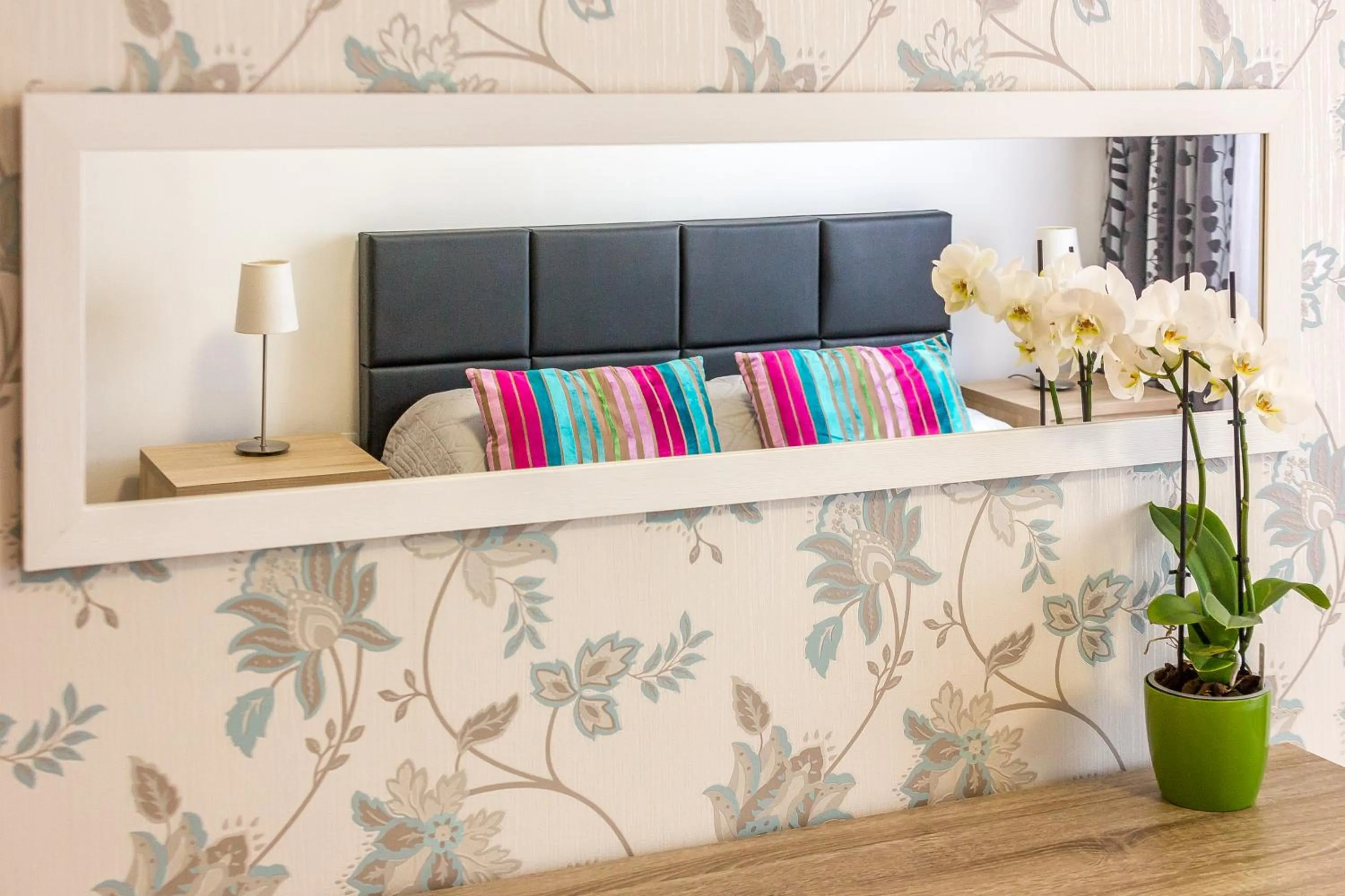 Day, Bed in City Apartment Trifoiului