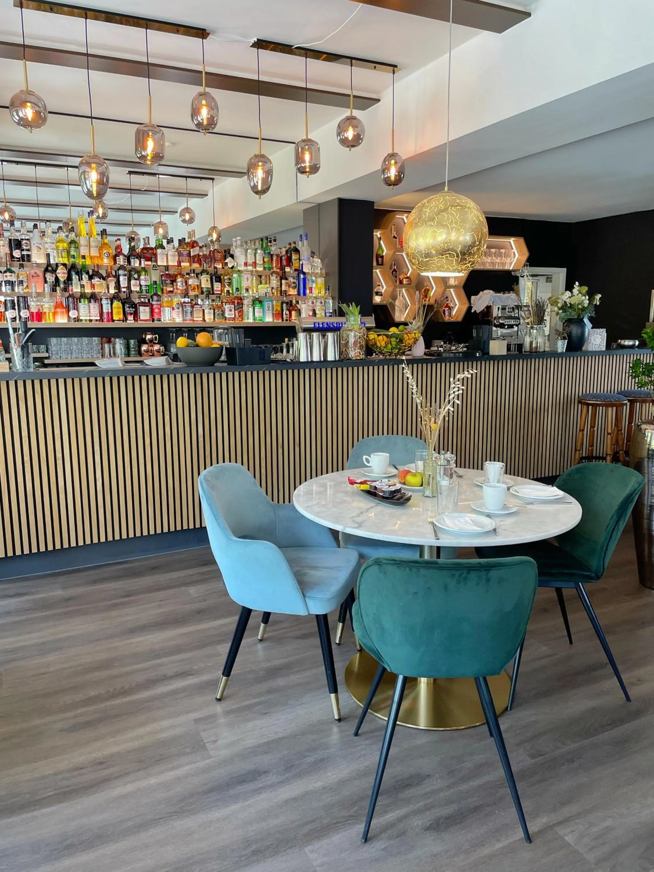 Restaurant/places to eat in Hotel Xenia Flensburg