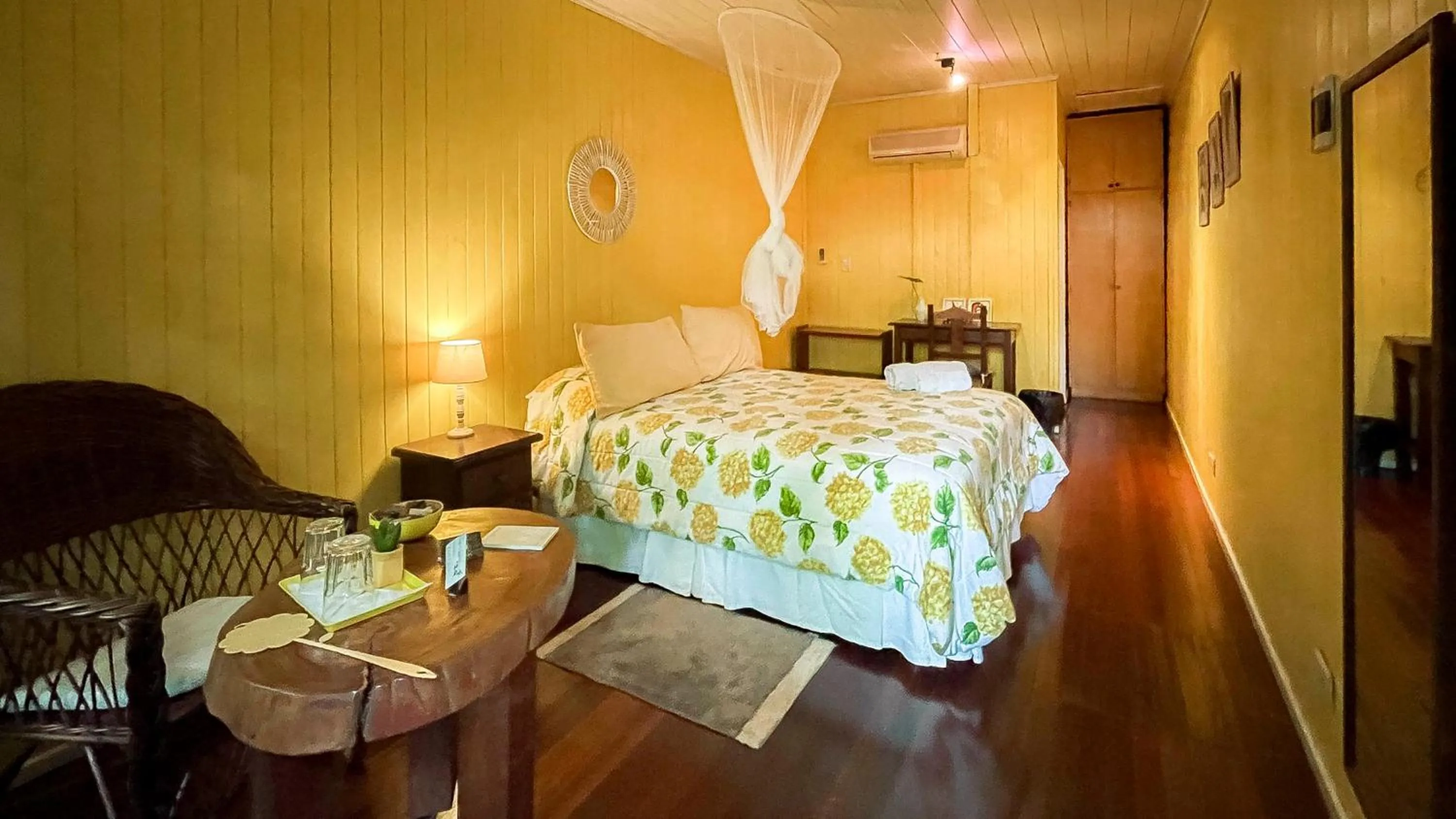 Bed in Secret Garden Iguazu