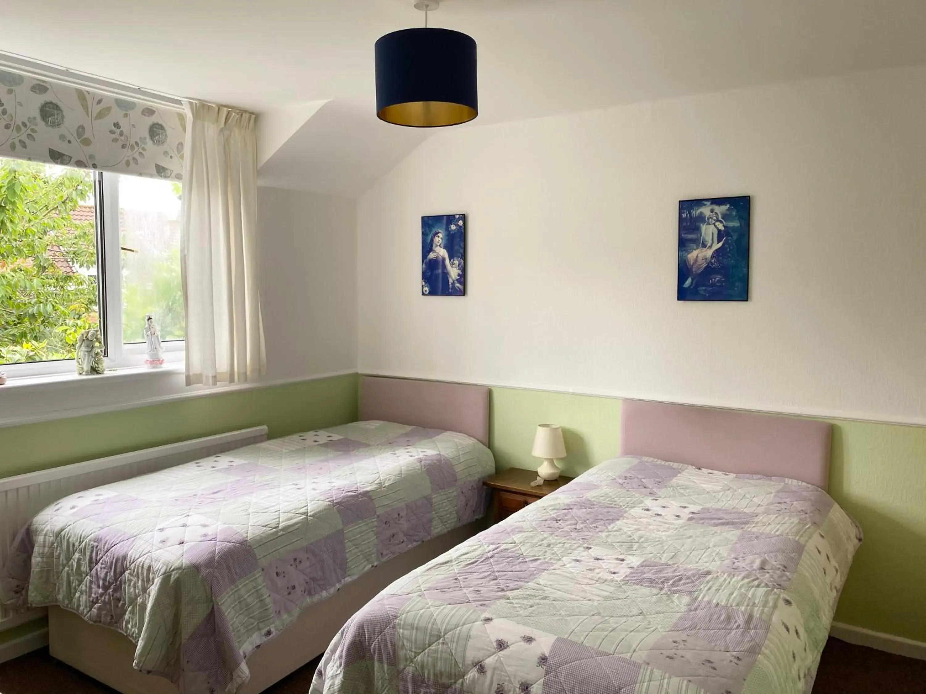 Bedroom, Bed in Camelot Retreat - Tor View Bedroom, Bed in Camelot Retreat - Tor View
