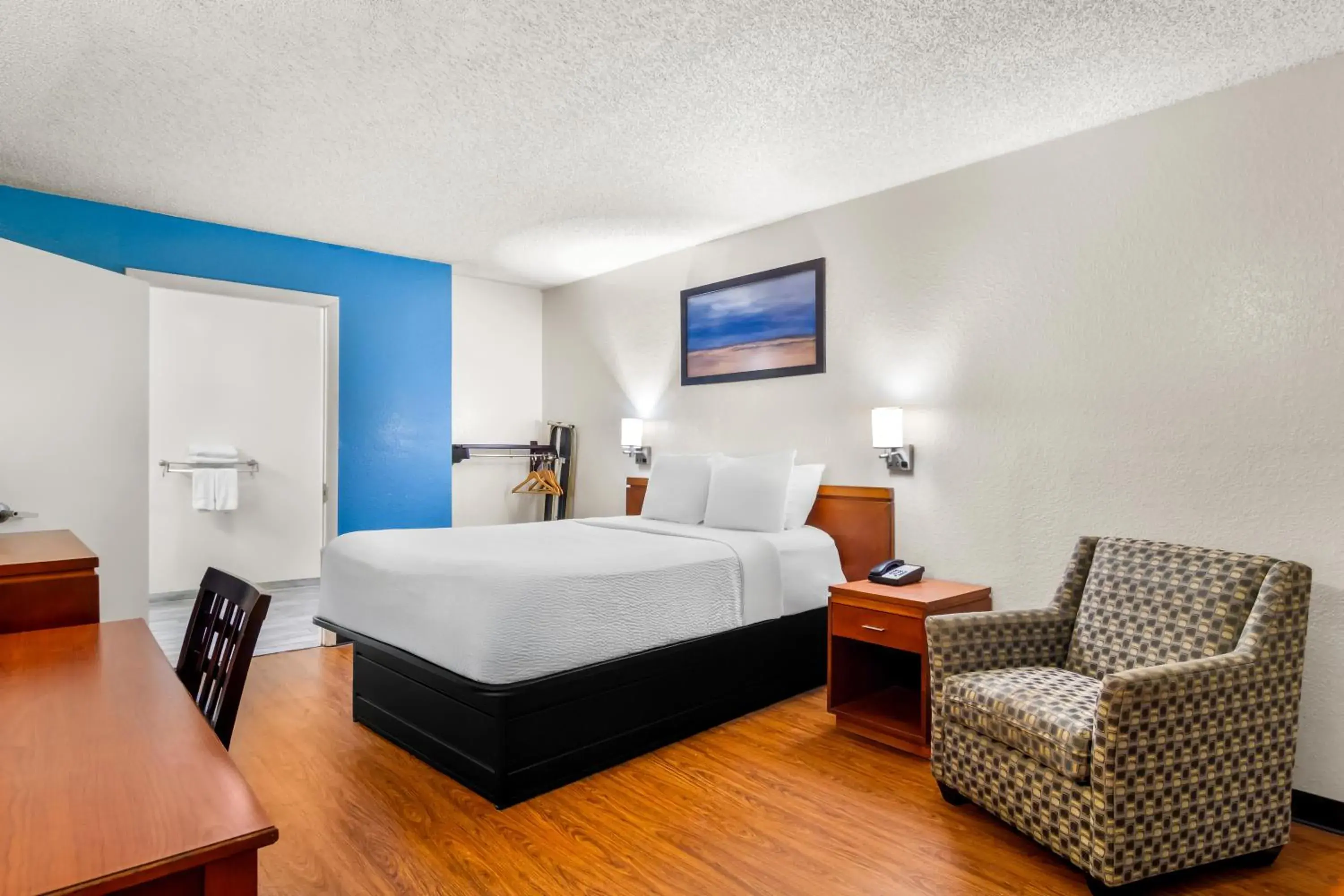 Double Room in Homestay Inn and suites Double Room in Homestay Inn and suites