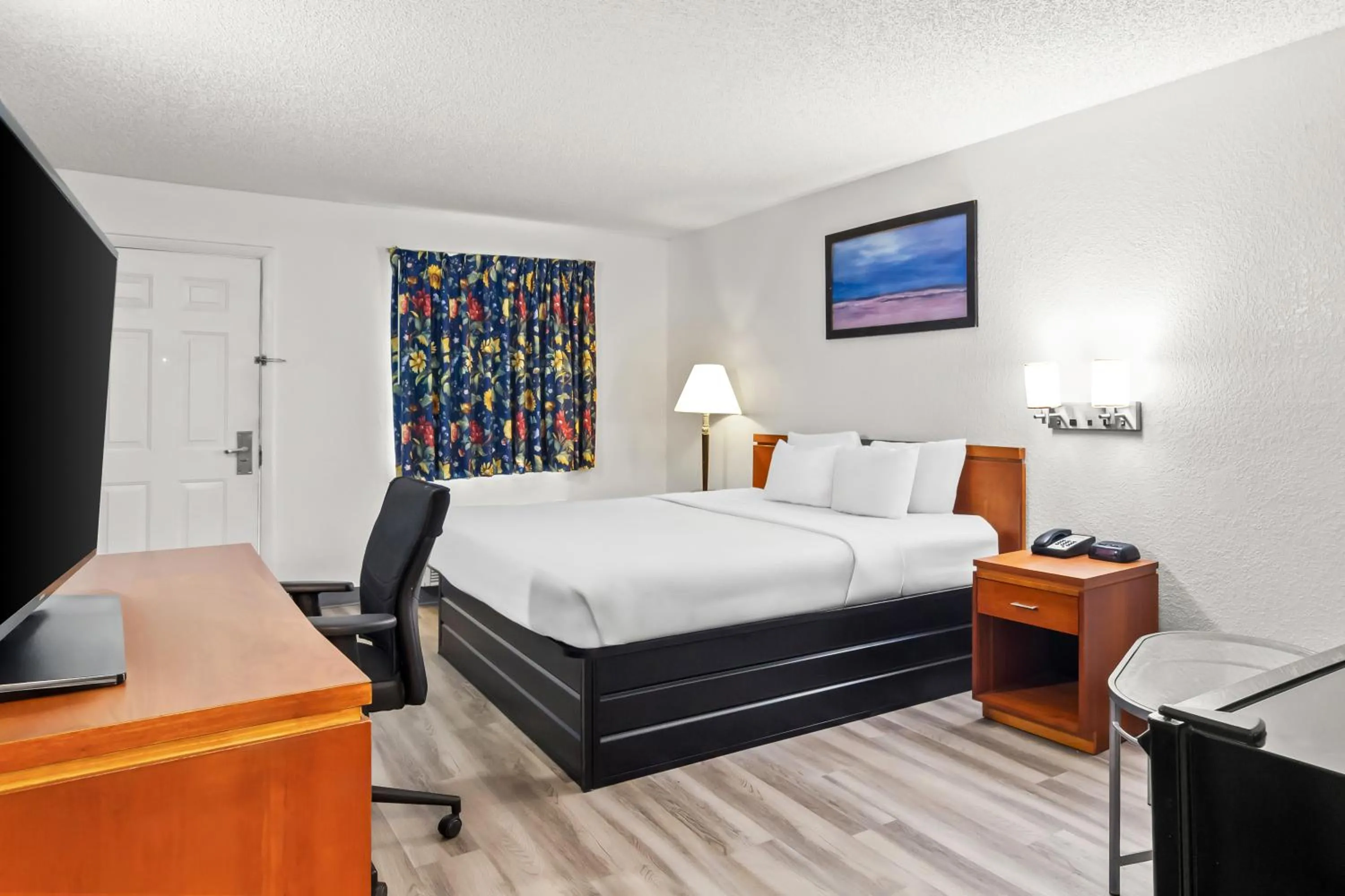 Homestay Inn and suites