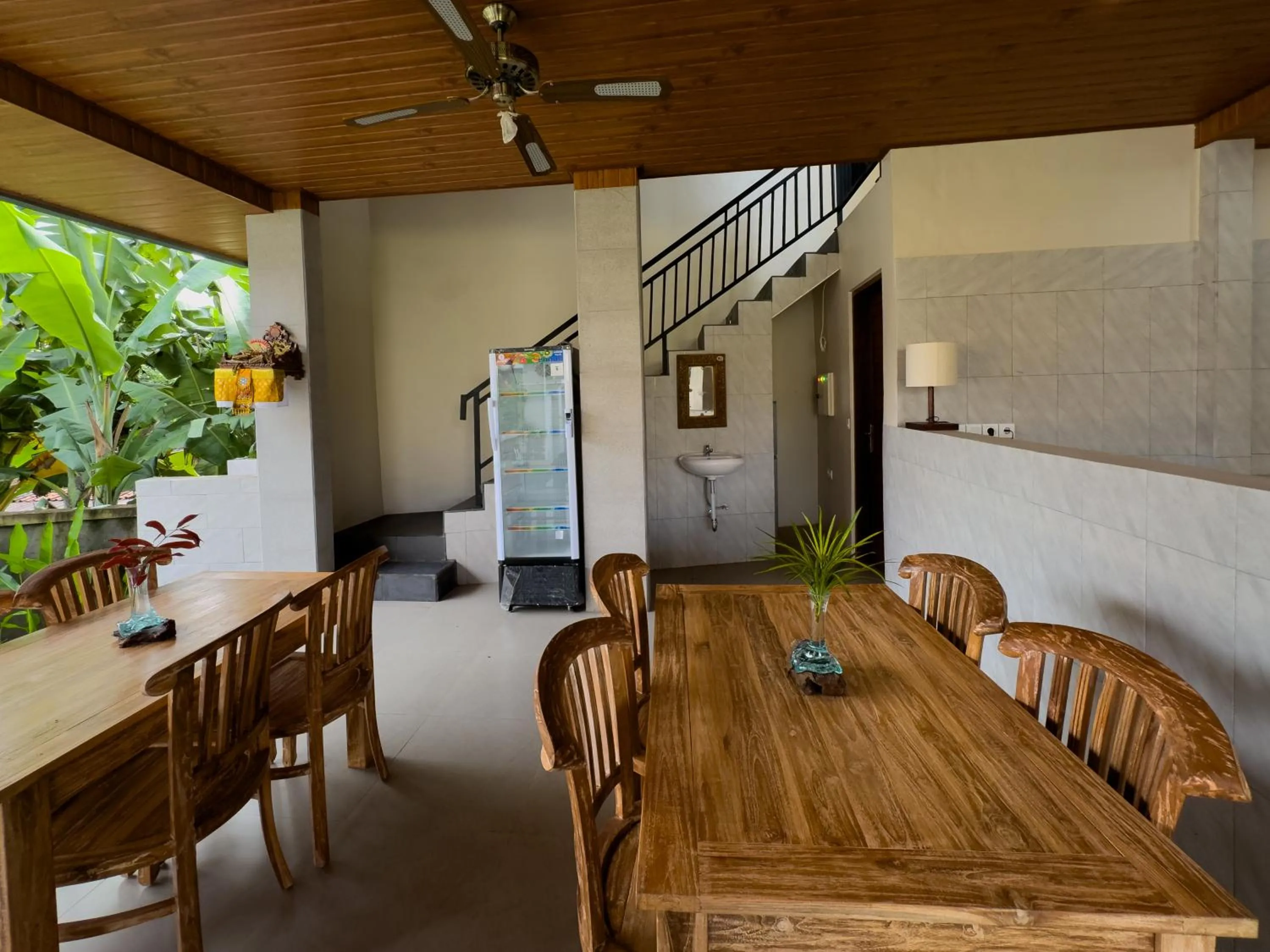Restaurant/places to eat in Koeluma Bali