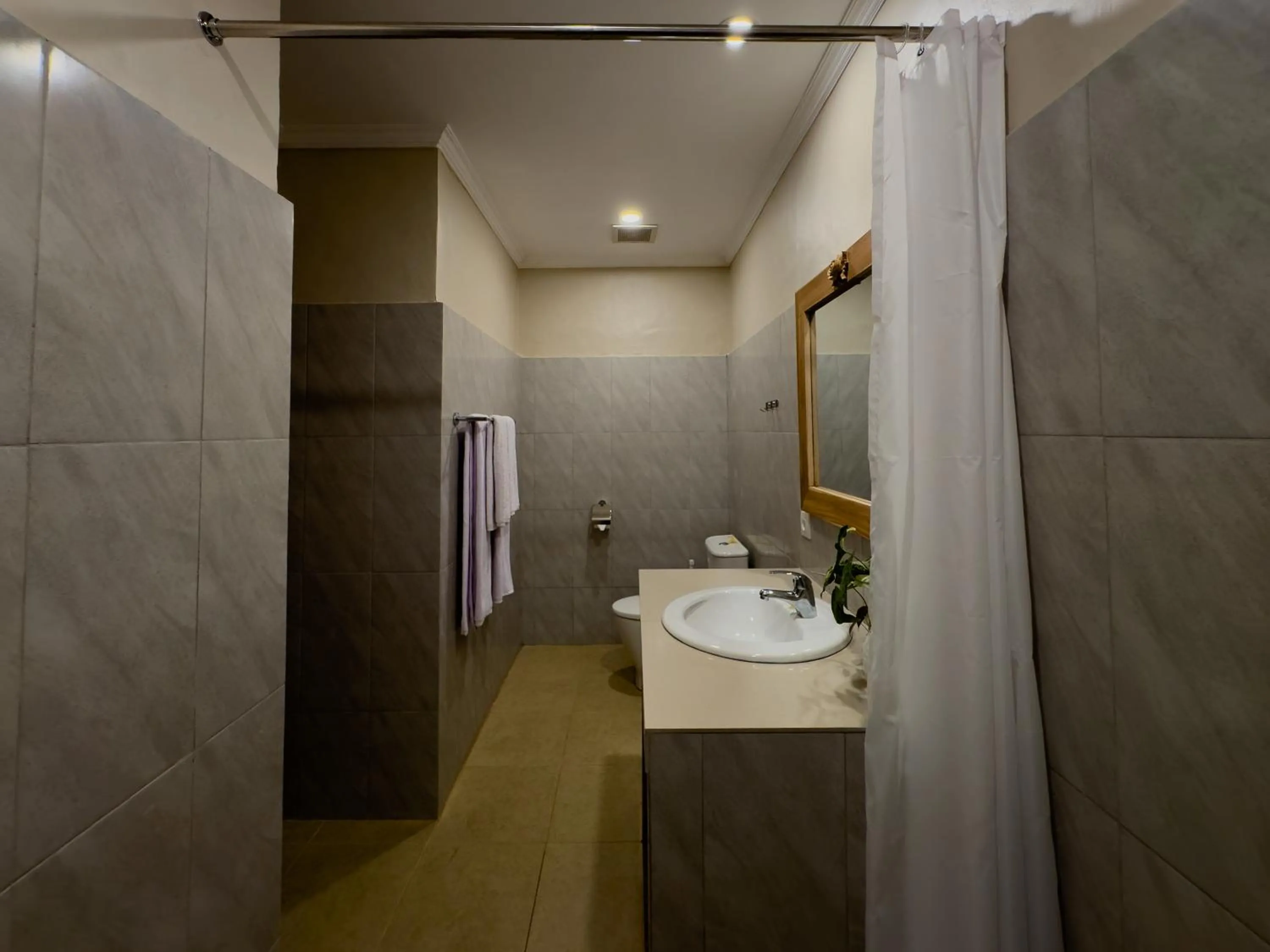 Shower in Koeluma Bali