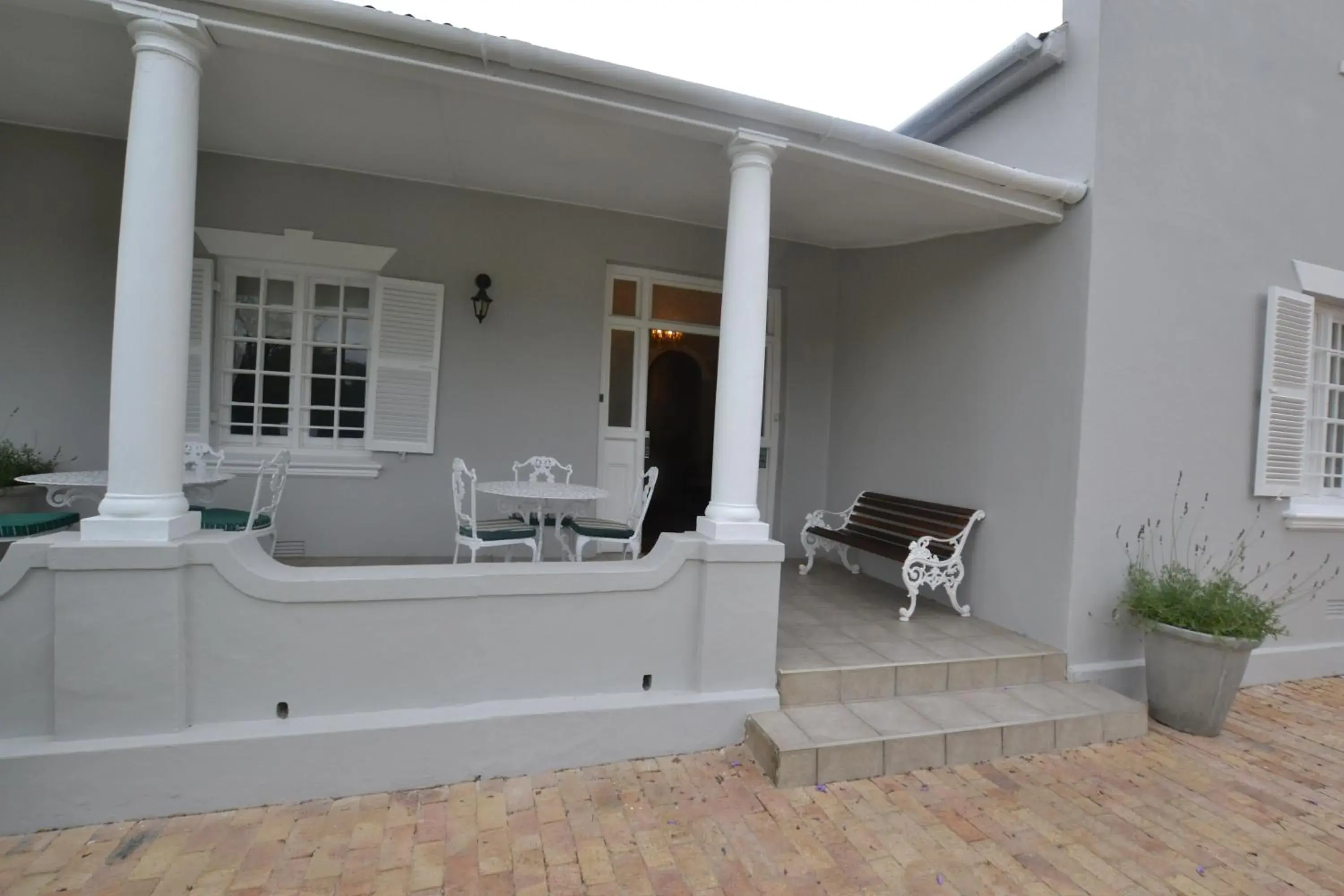 Facade/entrance in Just Joey Lodge Facade/entrance in Just Joey Lodge