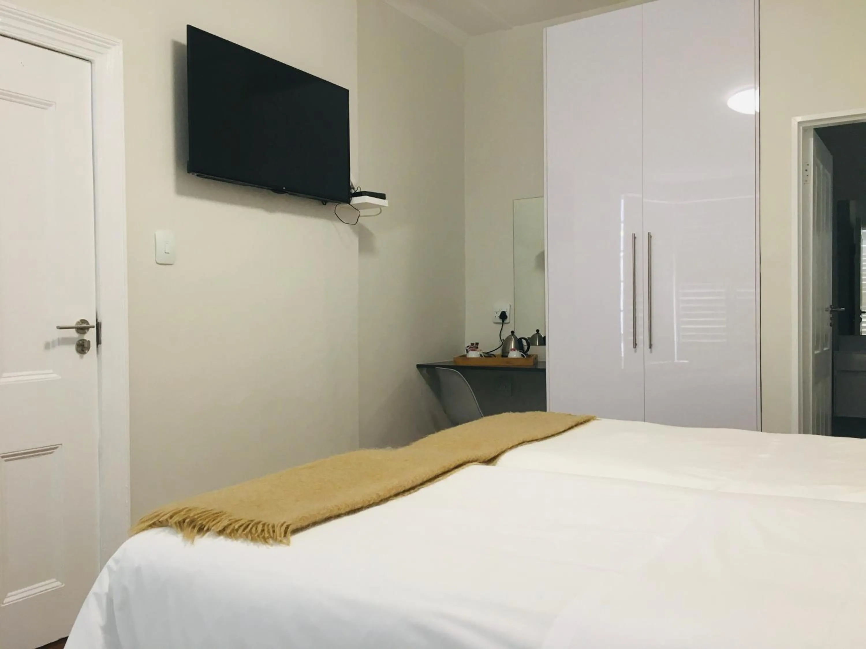 TV and multimedia, Bed in Just Joey Lodge