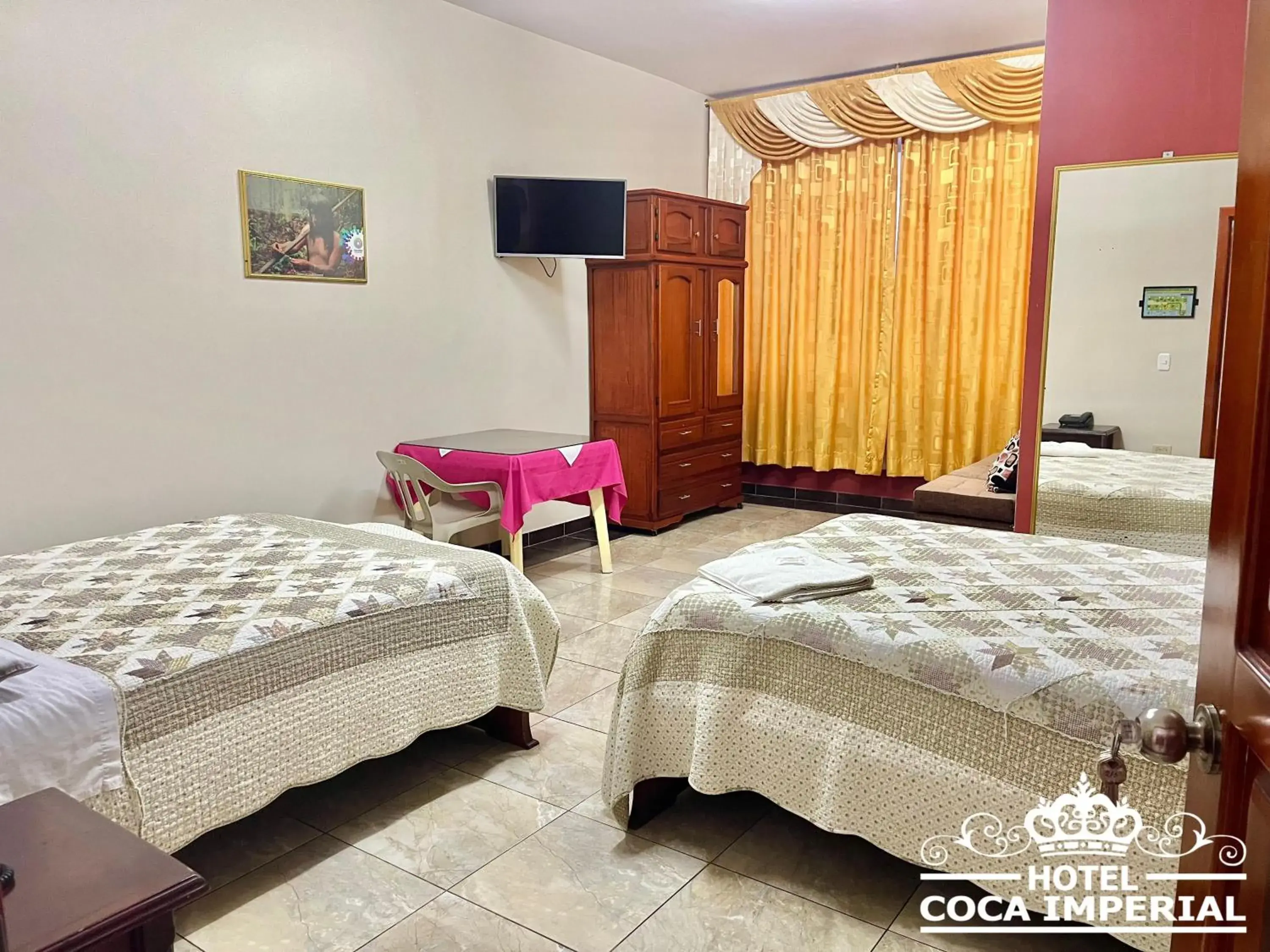 Deluxe Queen Room with Two Queen Beds - single occupancy in Hotel Coca Imperial Deluxe Queen Room with Two Queen Beds - single occupancy in Hotel Coca Imperial