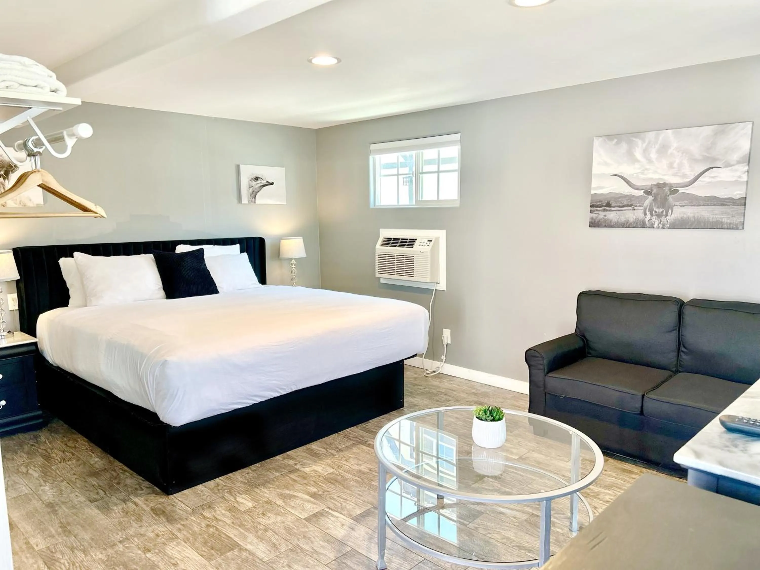 Bed in New Haven Inn