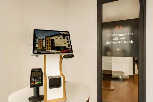 LivAway Suites Phoenix-Glendale