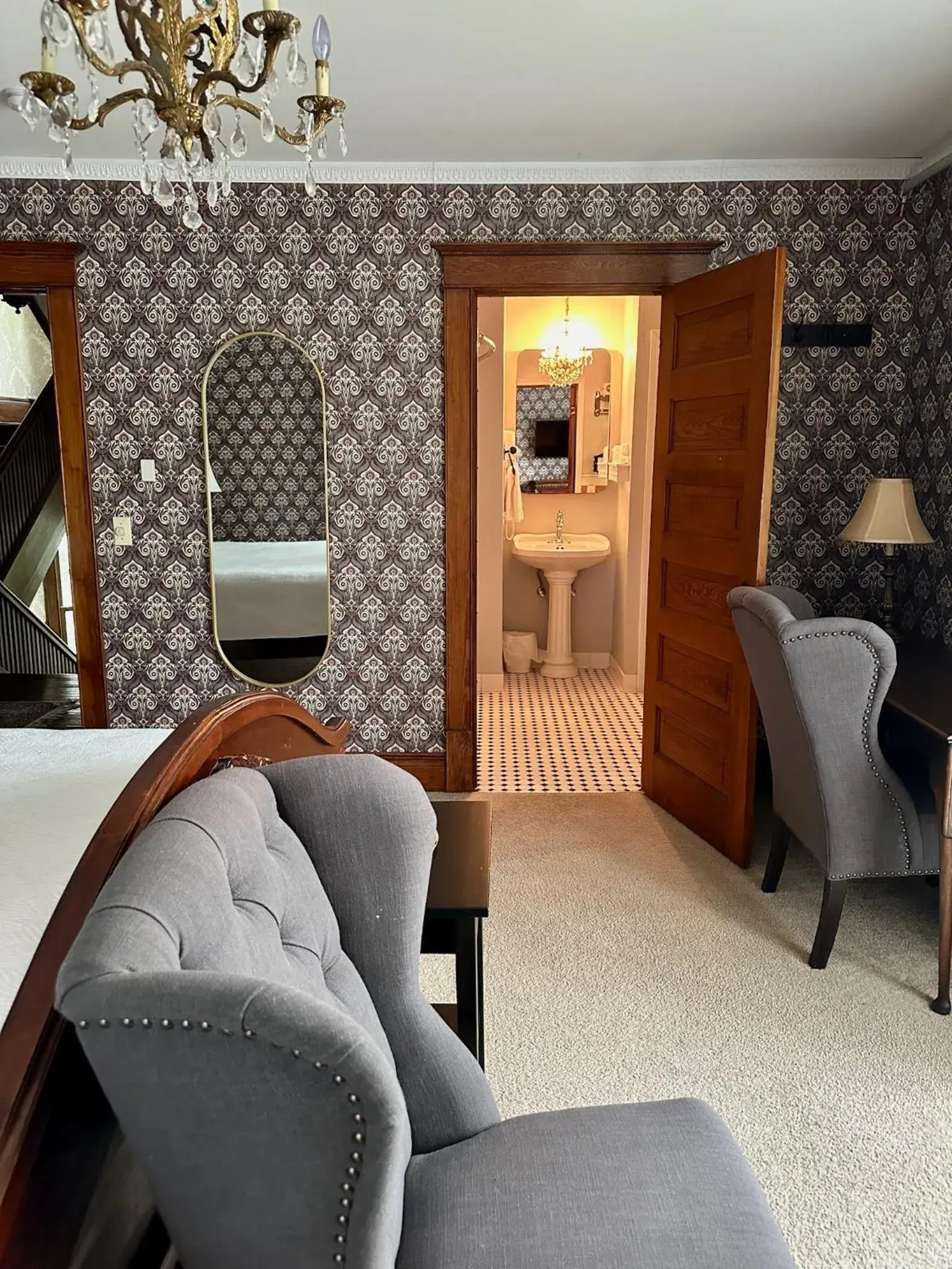 Superior King Room (Sugarplum) - single occupancy in The Ginkgo Tree Superior King Room (Sugarplum) - single occupancy in The Ginkgo Tree