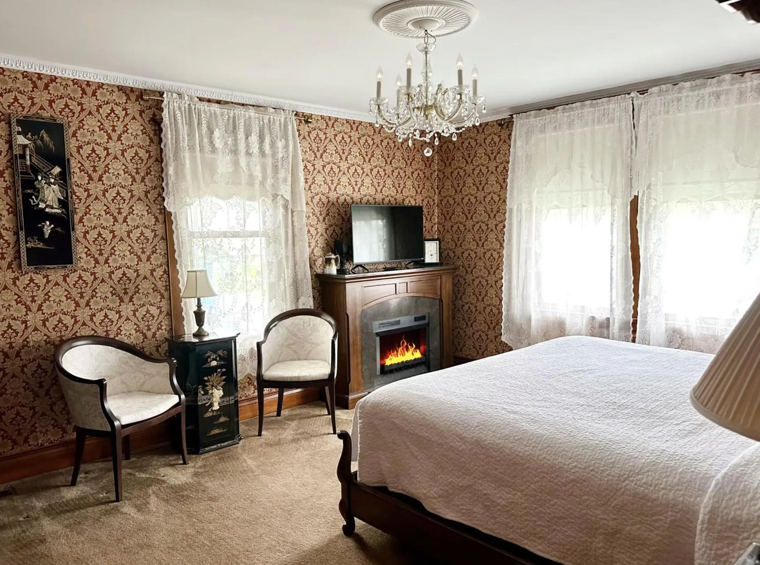 King Room (Scarlet Maple) - single occupancy in The Ginkgo Tree King Room (Scarlet Maple) - single occupancy in The Ginkgo Tree