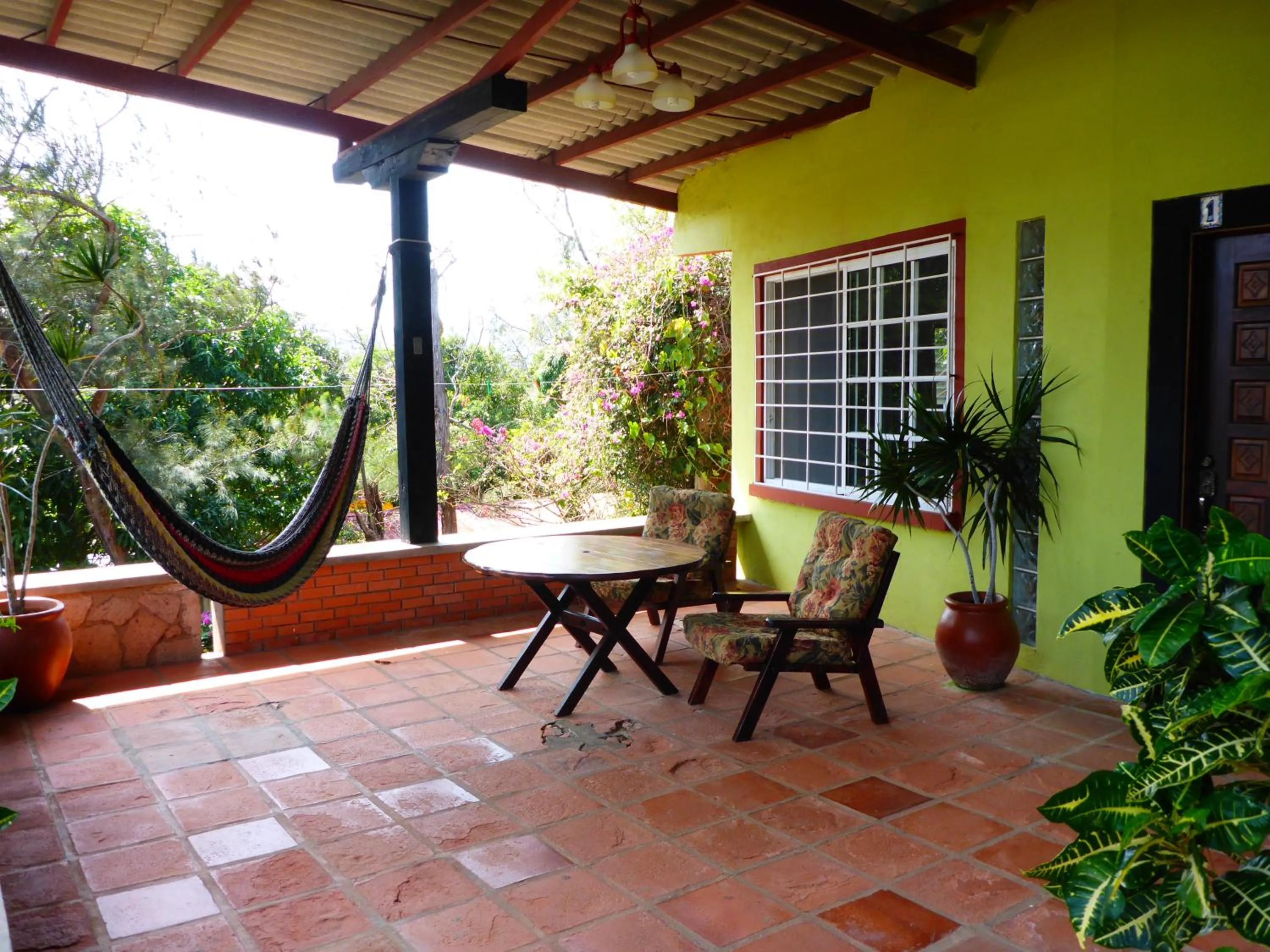 Patio in The Golden Frog Inn
