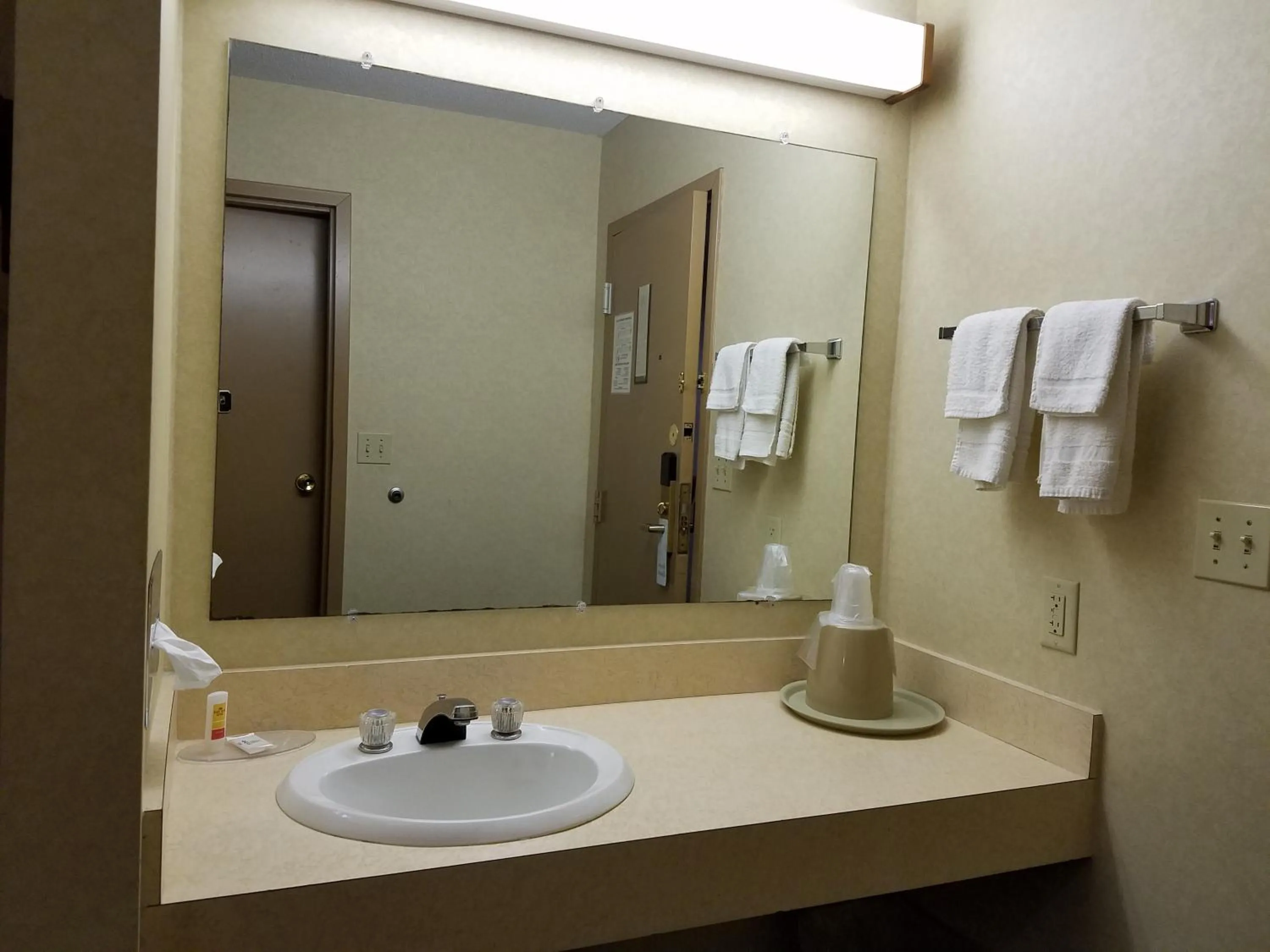 Bathroom in Rodeway Inn Blair