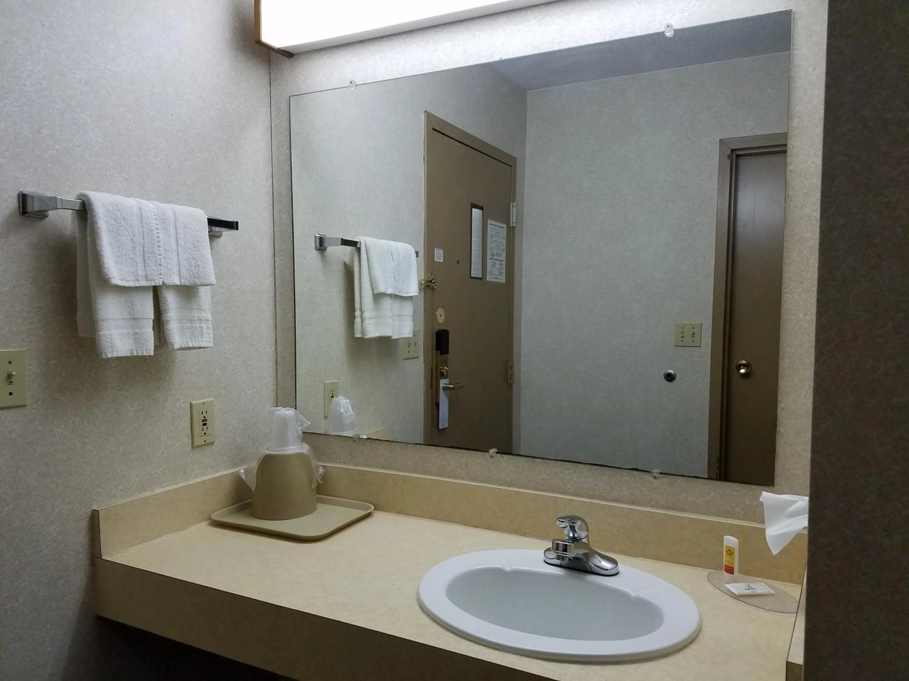 Bathroom in Rodeway Inn Blair