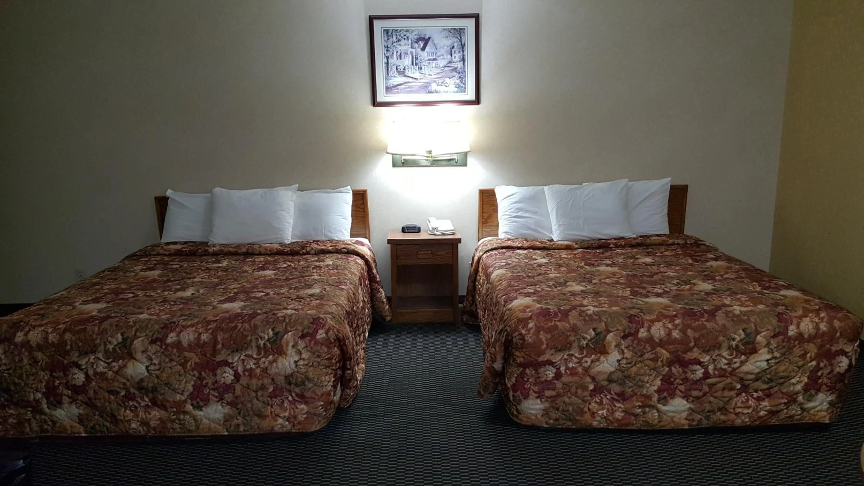 Bed in Rodeway Inn Blair