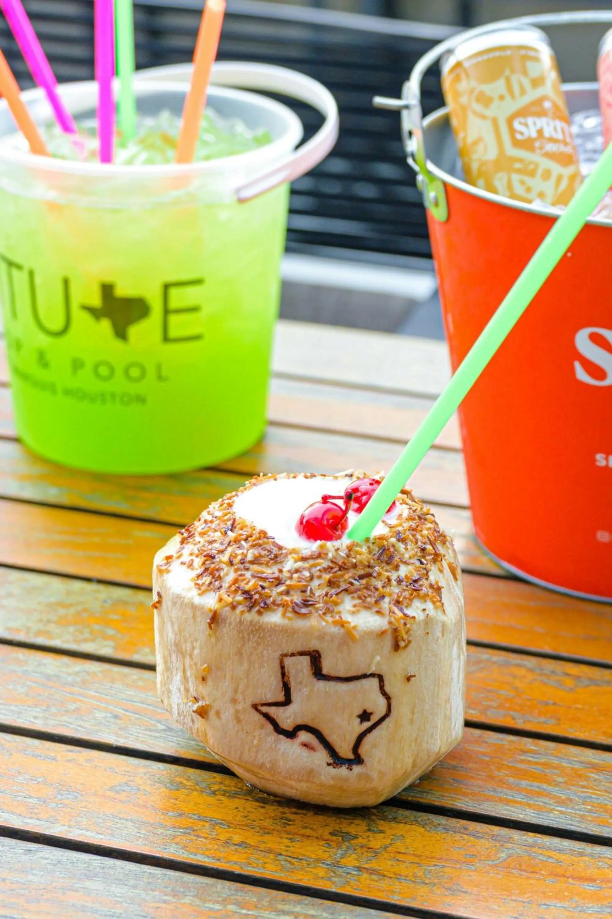 Restaurant/places to eat in Marriott Marquis Houston