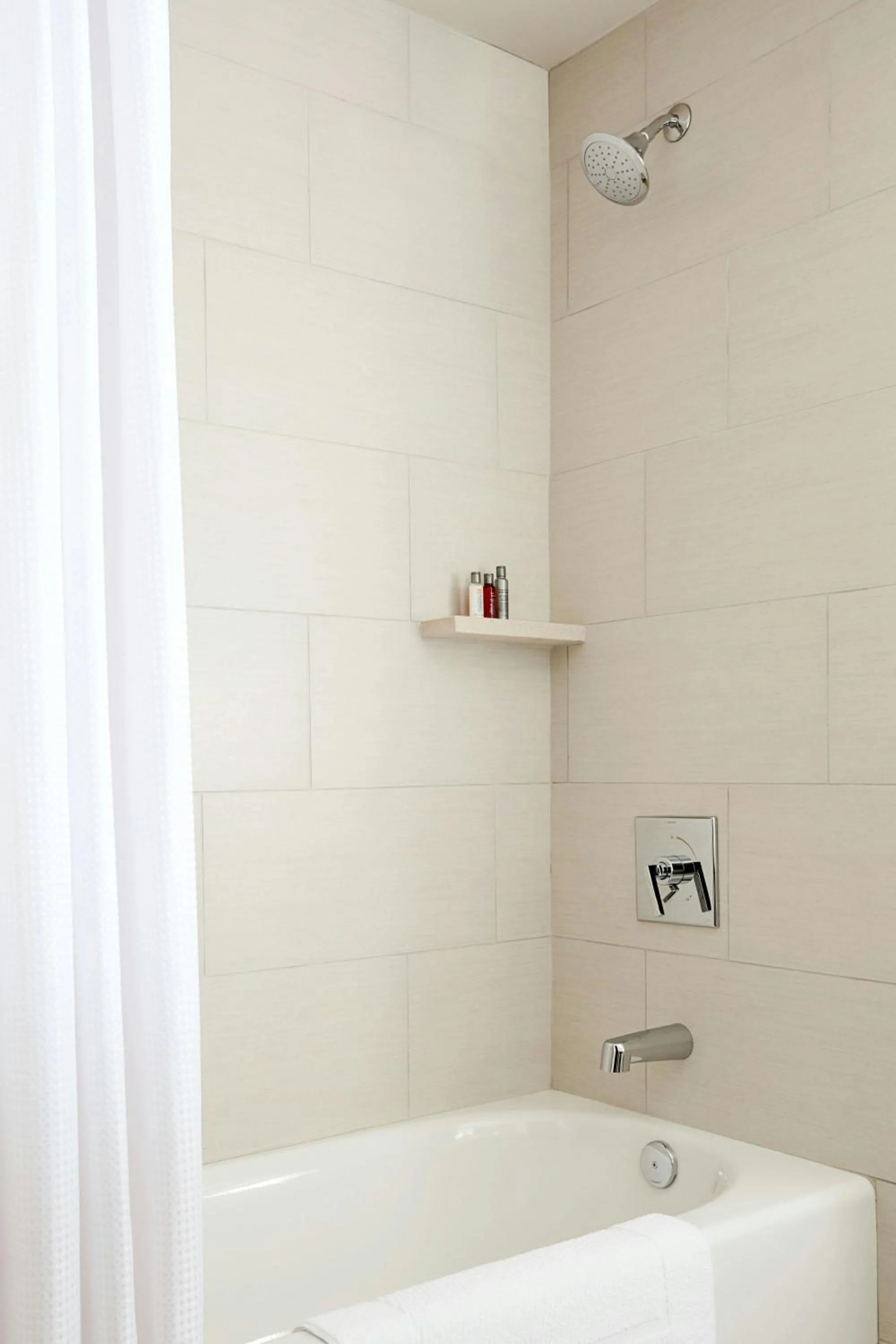 Bathroom in Marriott Marquis Houston