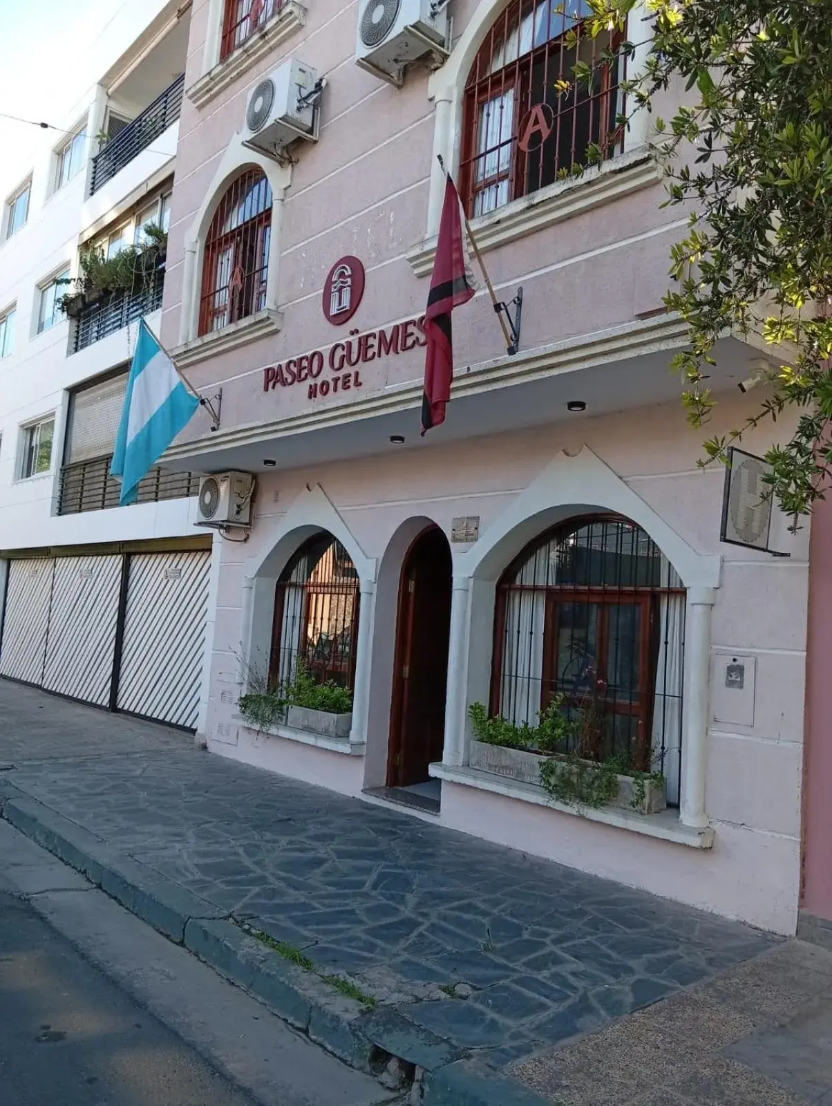 PASEO GüEMES HOTEL PASEO GüEMES HOTEL