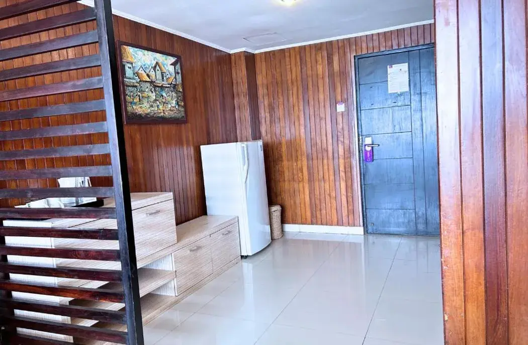 wardrobe in Grand Inna Samudra Beach wardrobe in Grand Inna Samudra Beach