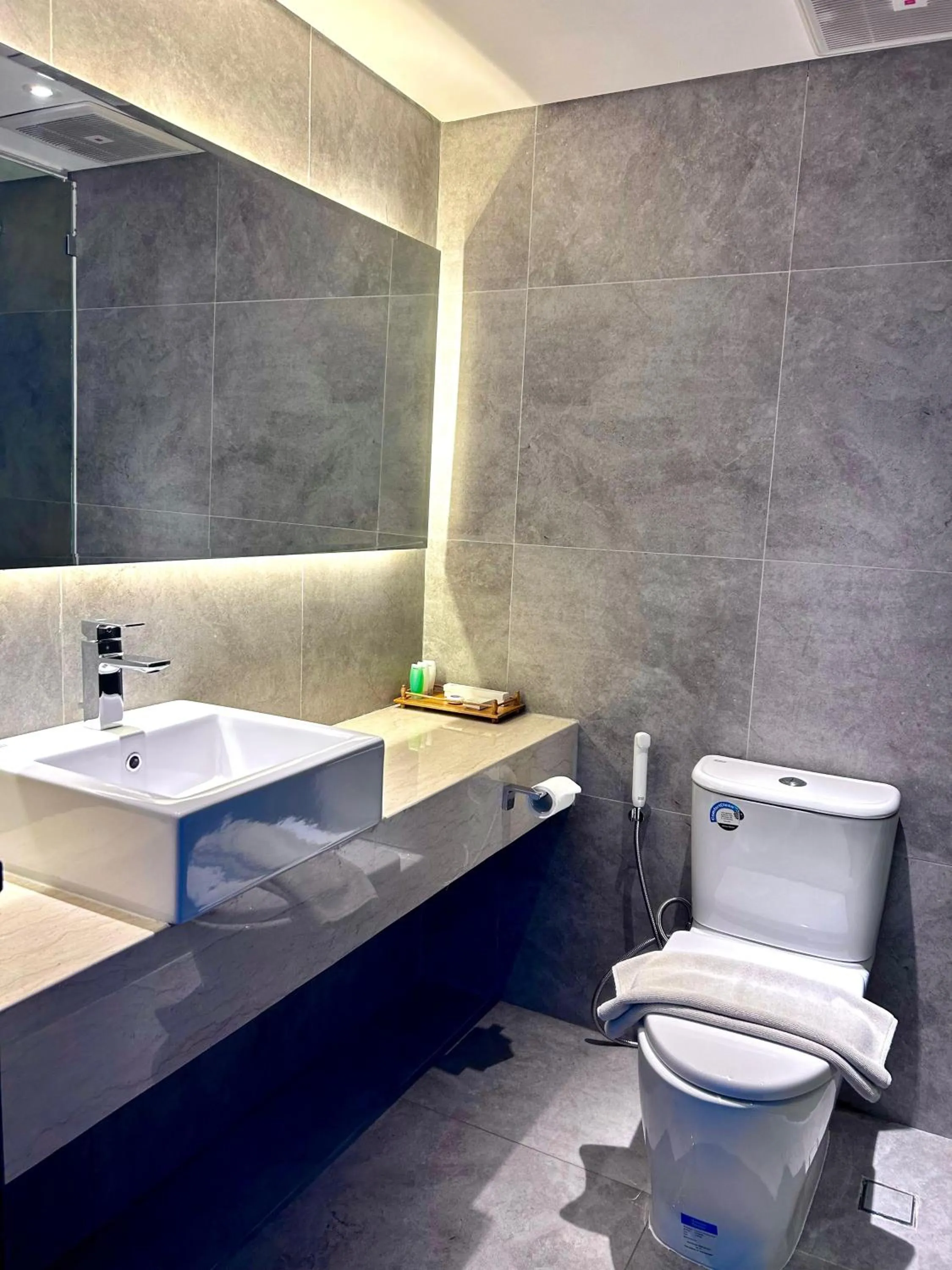 Grand Inna Samudra Beach