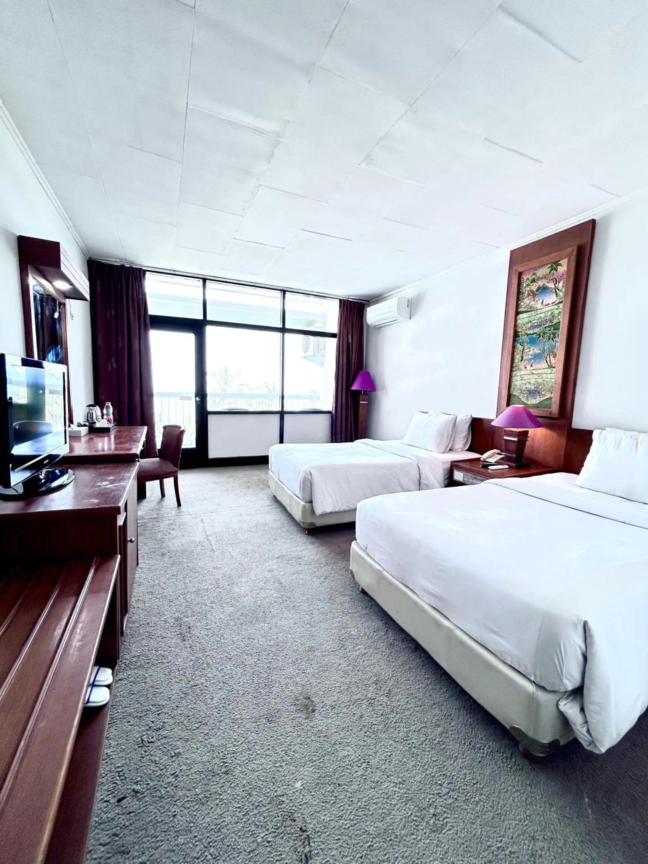 Bedroom, Bed in Grand Inna Samudra Beach
