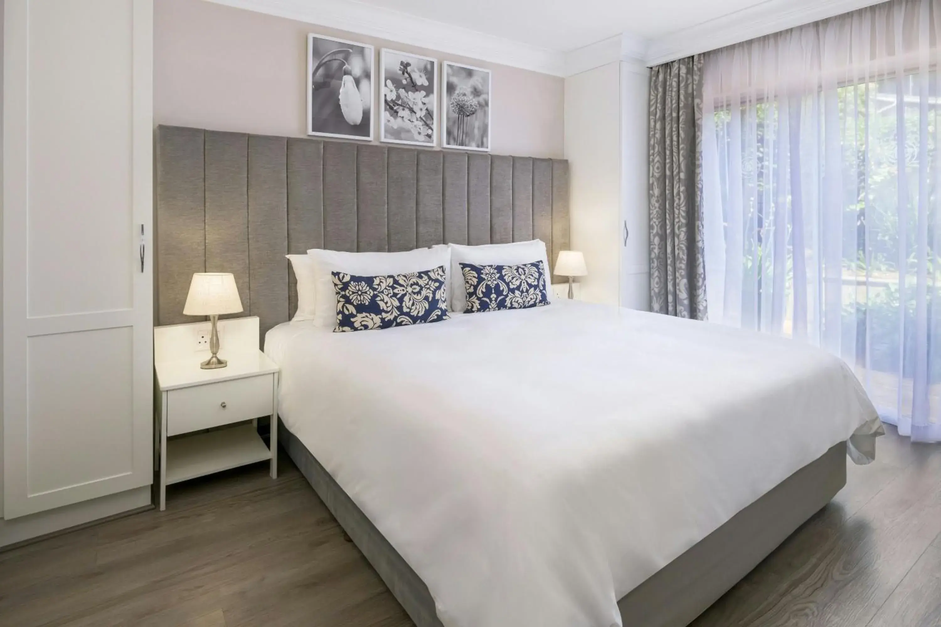 Two-Bedroom Suite in Protea Hotel by Marriott Johannesburg Balalaika Sandton Two-Bedroom Suite in Protea Hotel by Marriott Johannesburg Balalaika Sandton