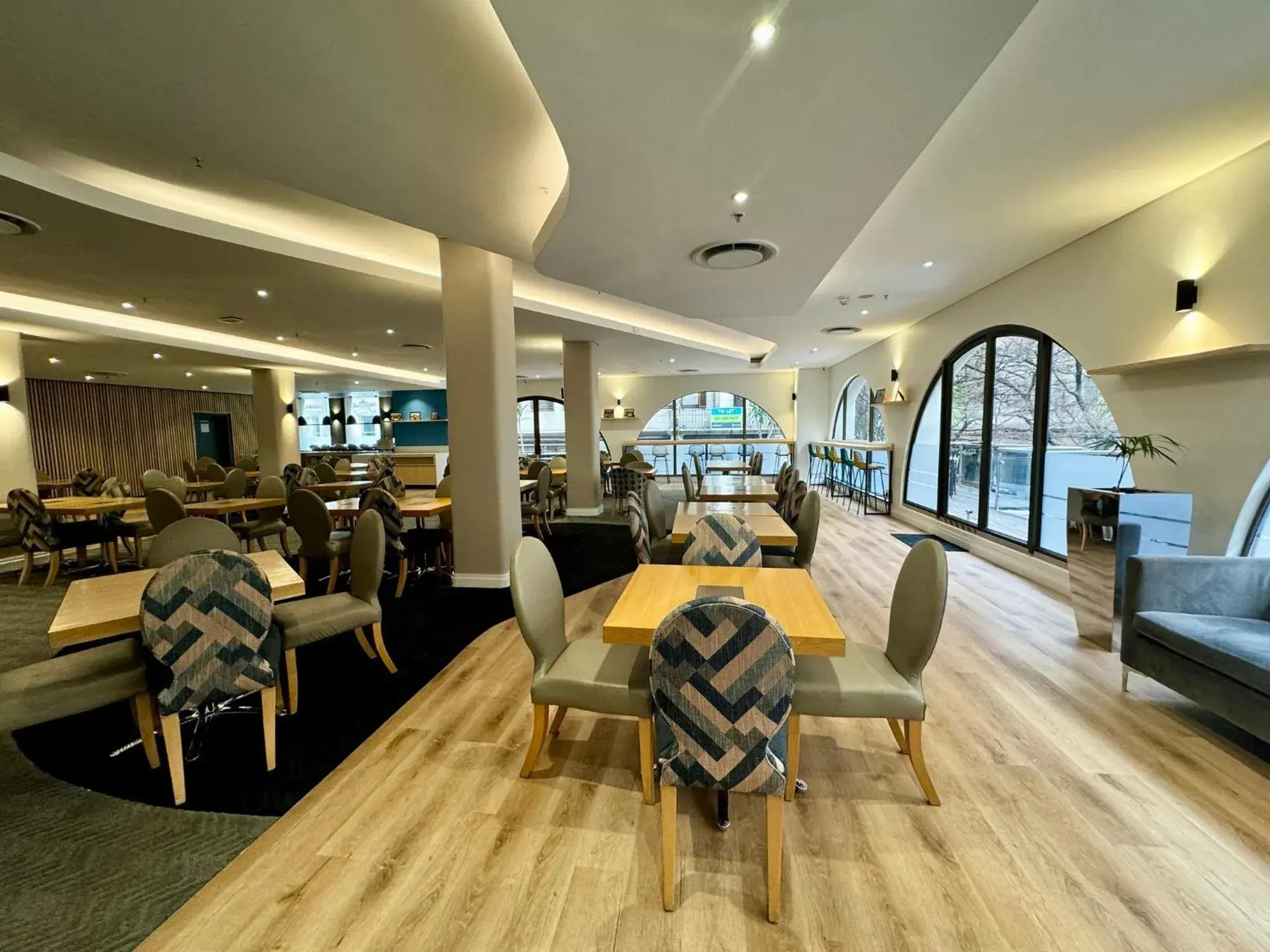 Restaurant/places to eat in Holiday Inn Express Cape Town City Centre by IHG Restaurant/places to eat in Holiday Inn Express Cape Town City Centre by IHG