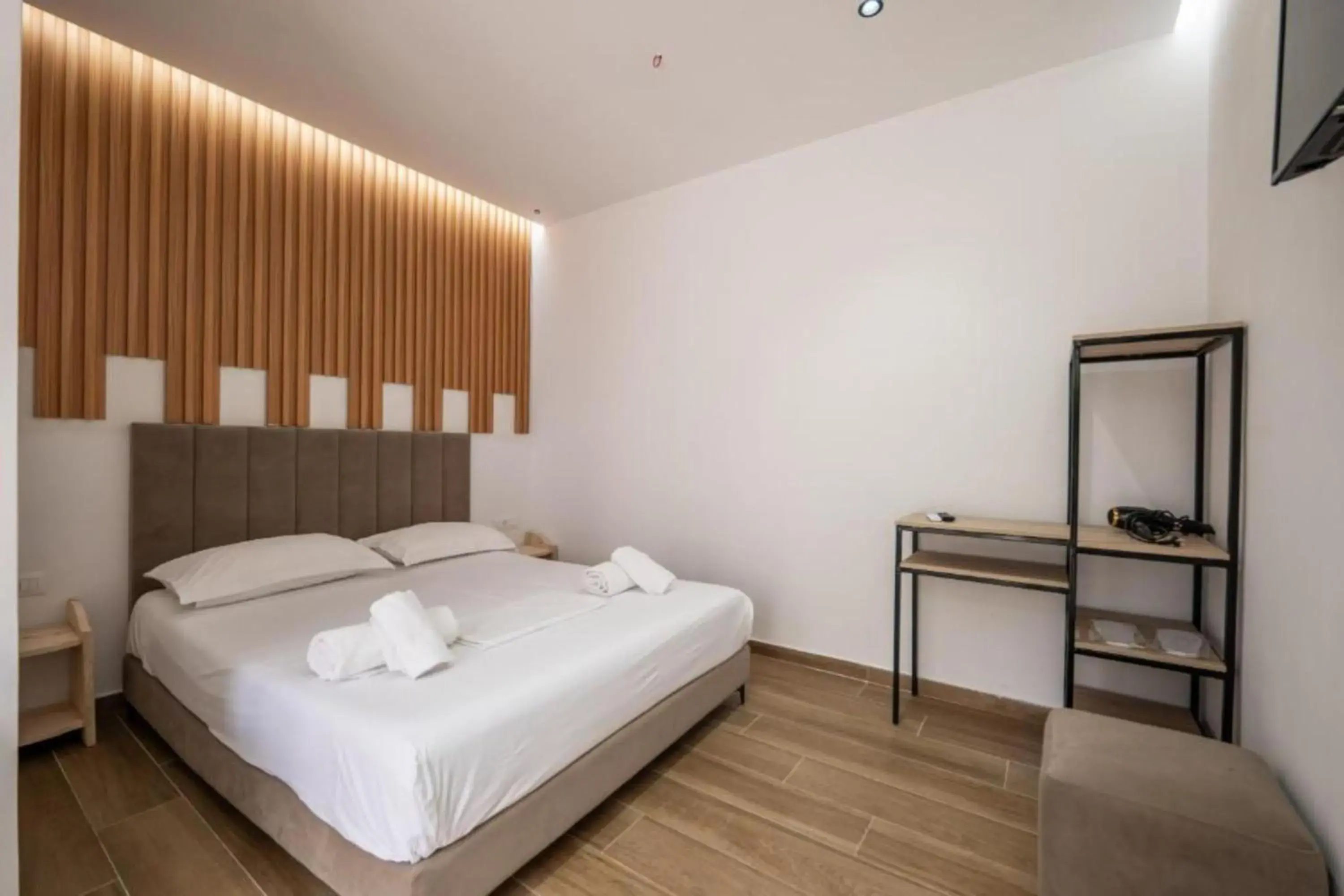 Double Room with Balcony in Azure Bay Resort Double Room with Balcony in Azure Bay Resort