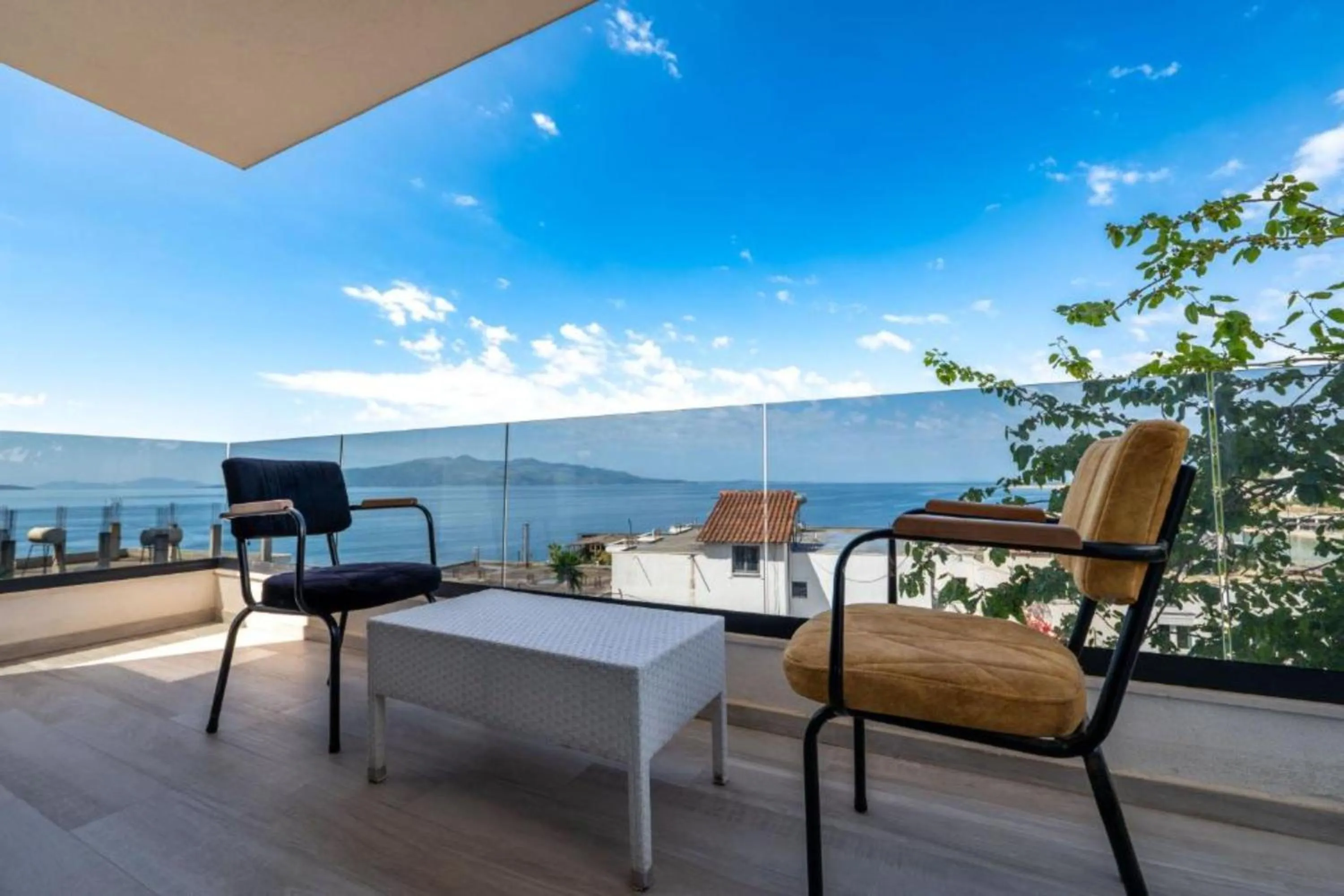 Day in Azure Bay Resort