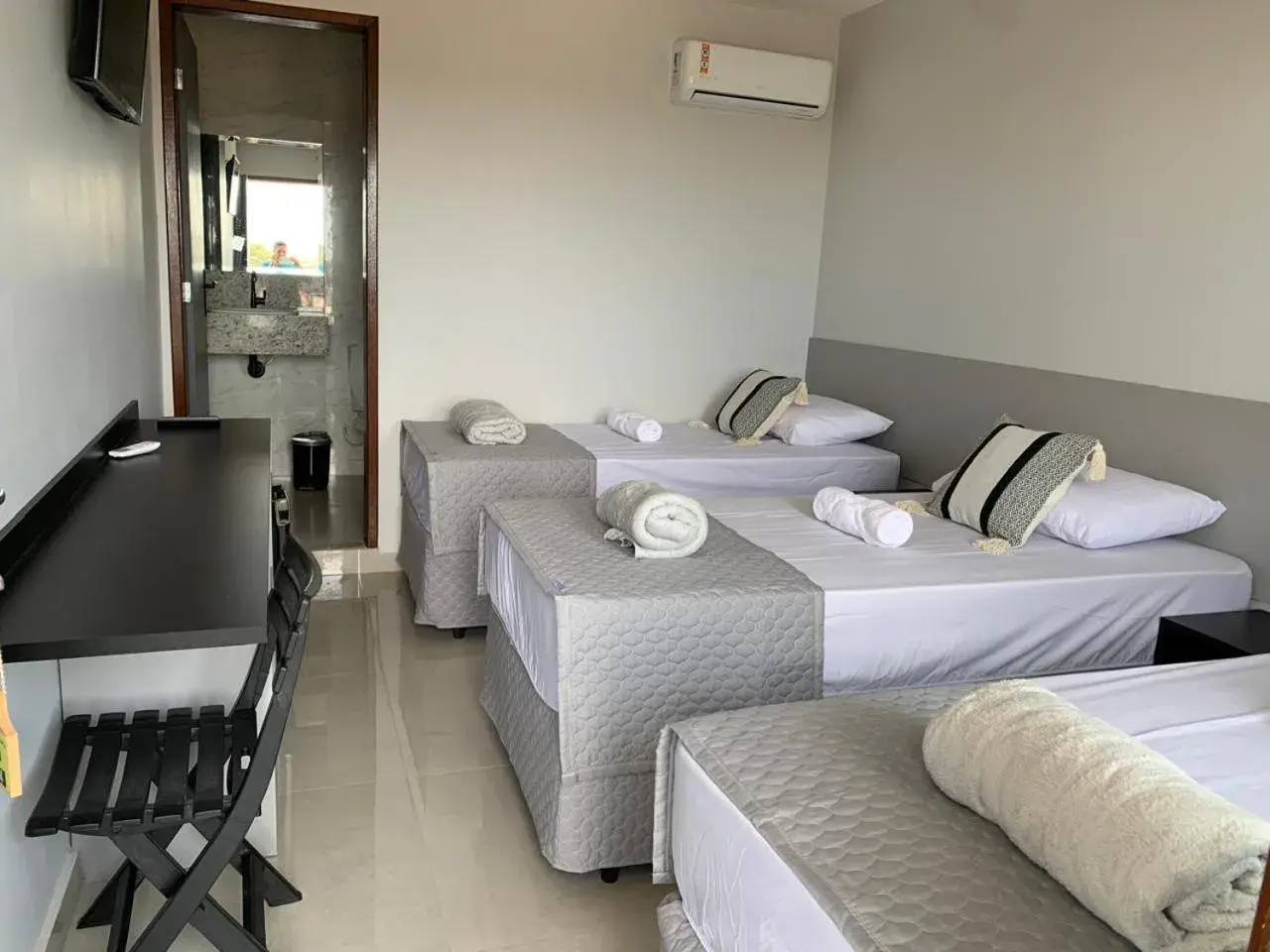 Triple Room - single occupancy in Pousada do Porto Triple Room - single occupancy in Pousada do Porto