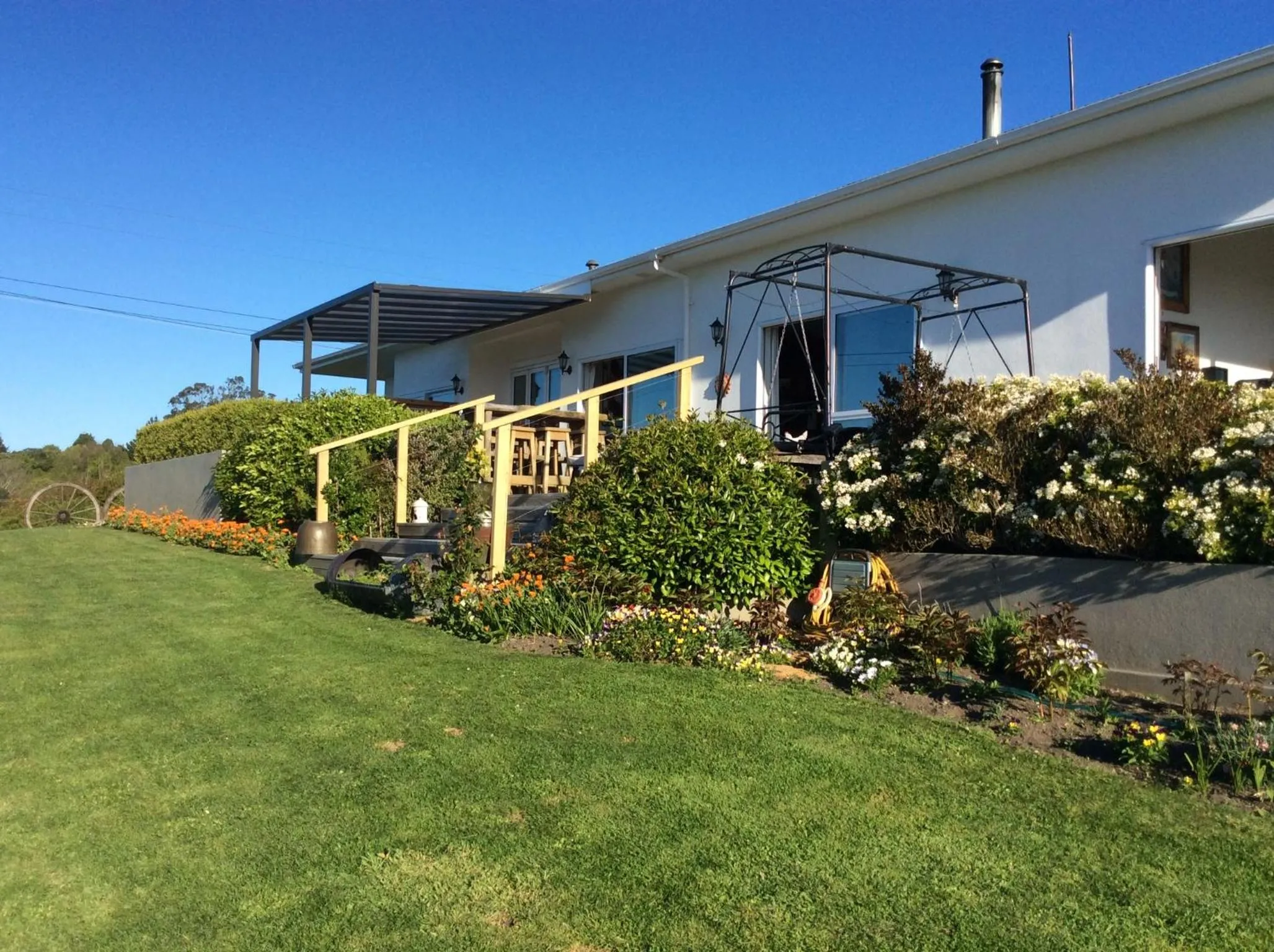 Garden view in Noah's Boutique Accommodation Moeraki