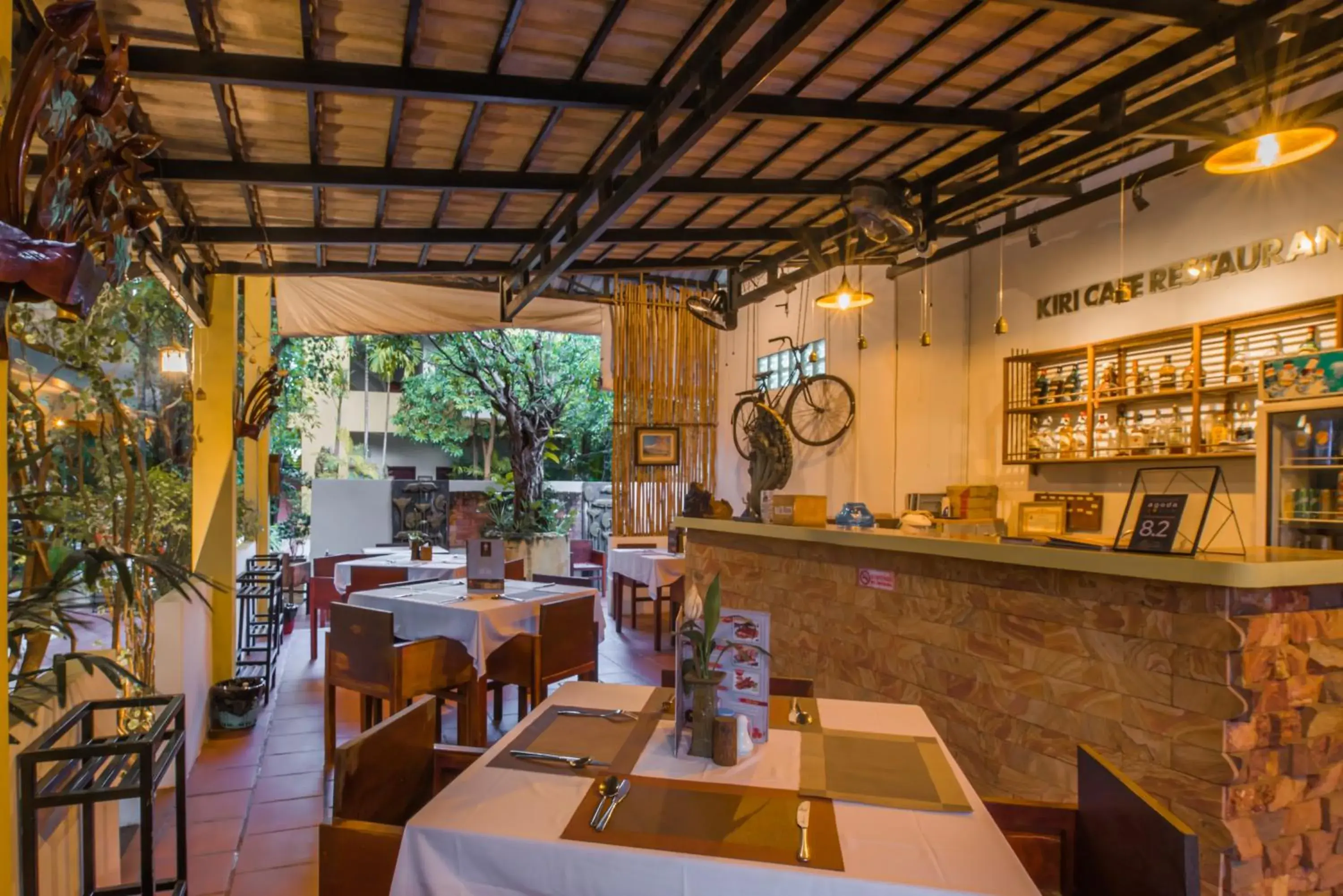 Restaurant/places to eat in Samnak Lounge Restaurant/places to eat in Samnak Lounge
