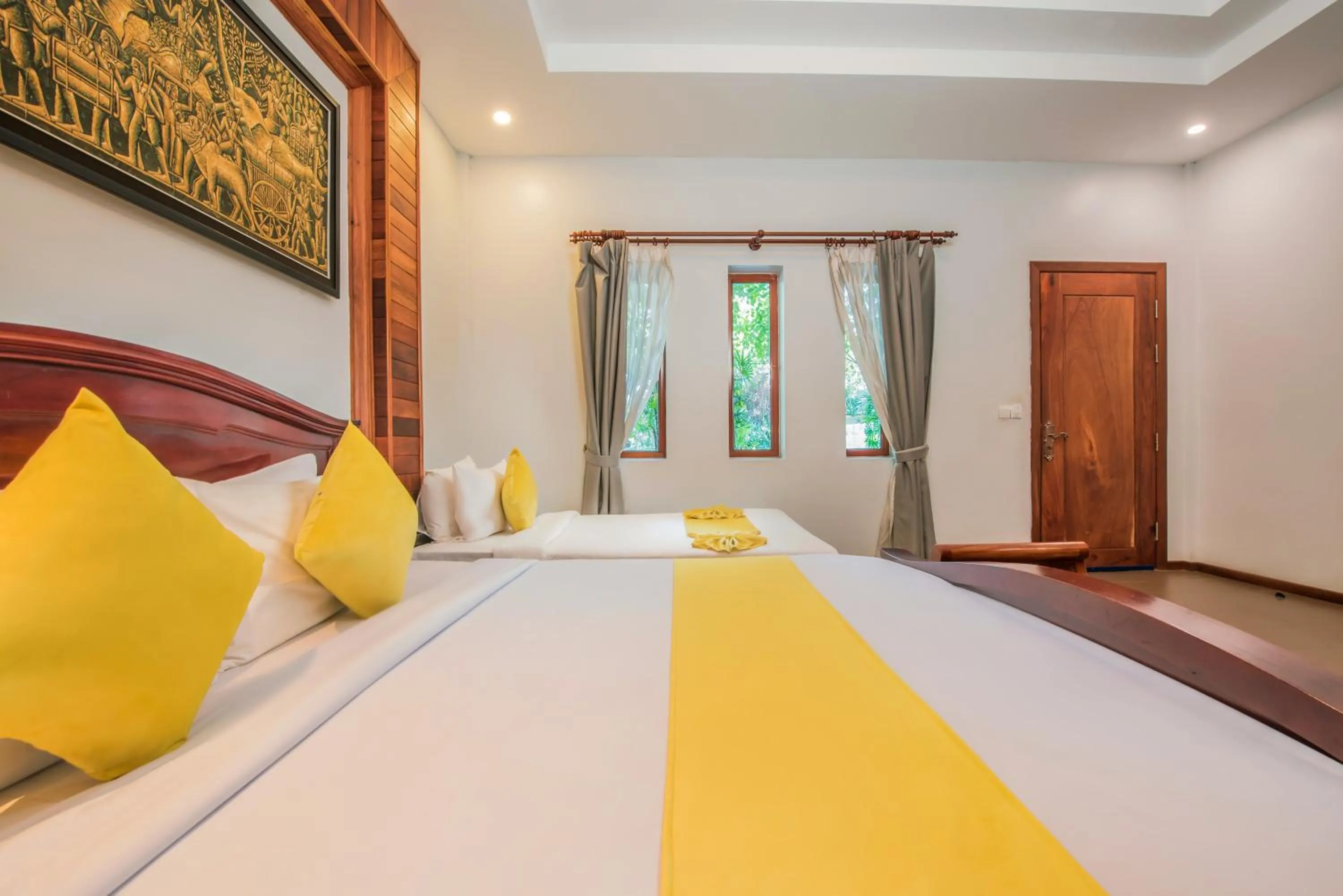 Bed in Samnak Lounge