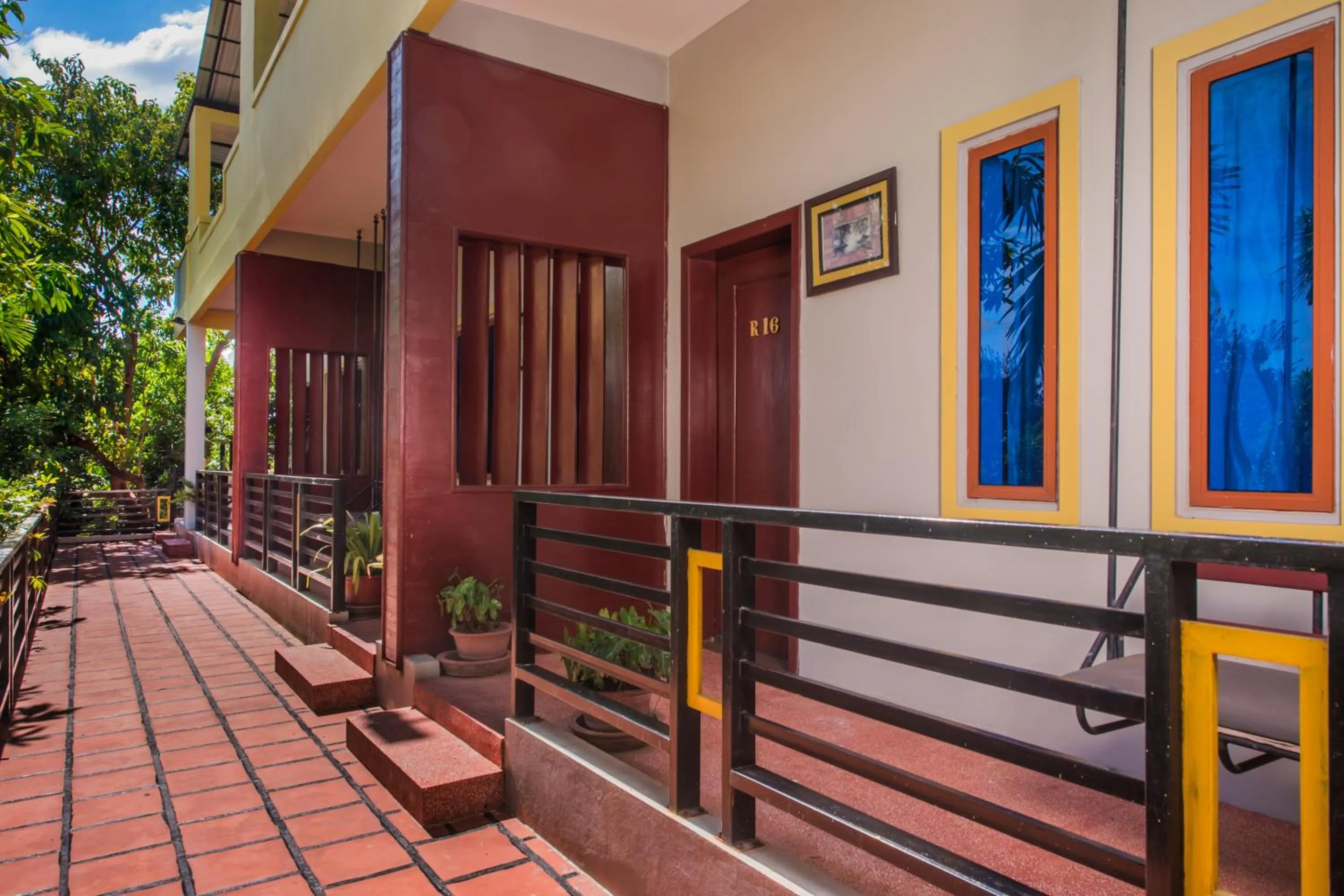 Patio in Samnak Lounge