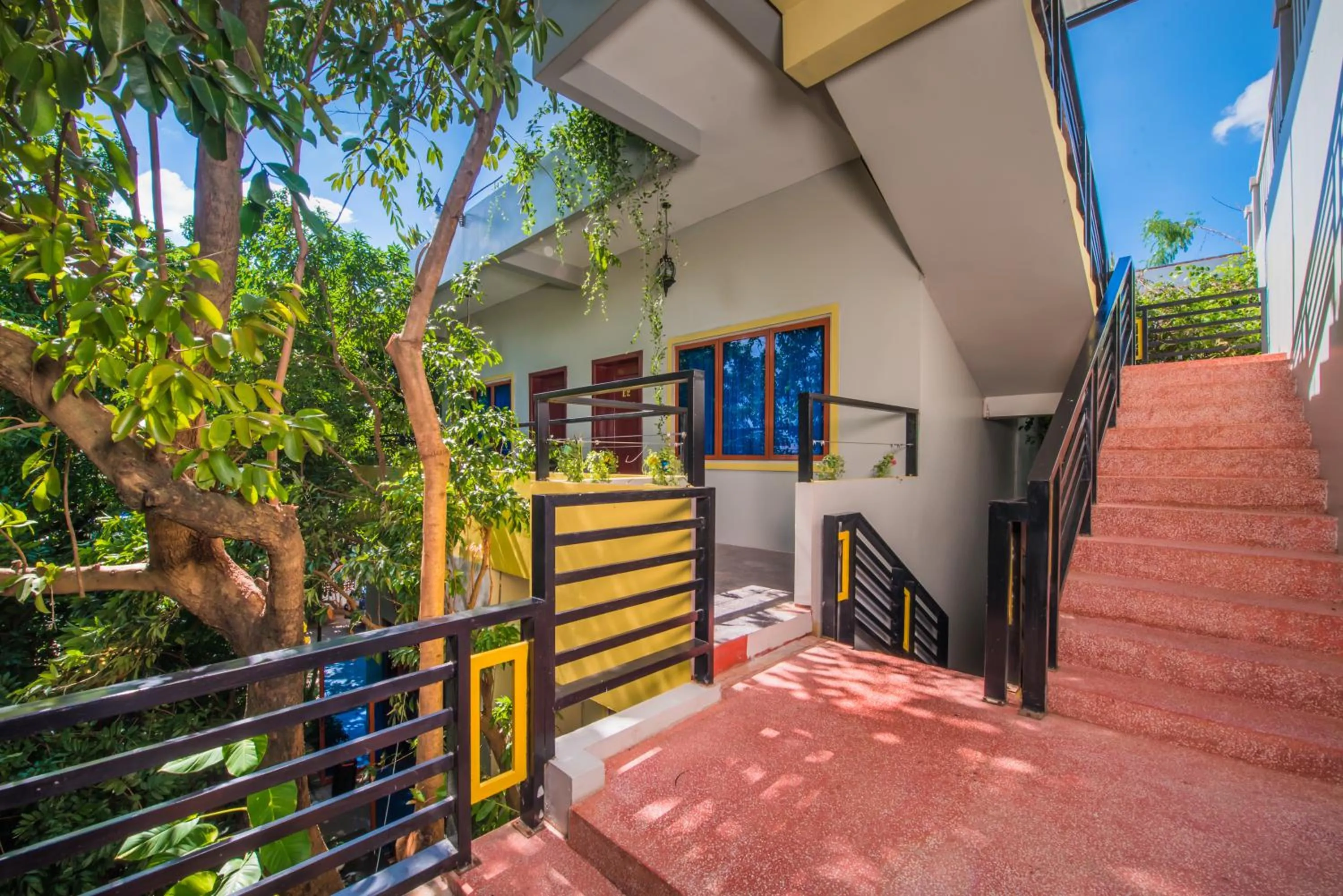 Property building in Samnak Lounge