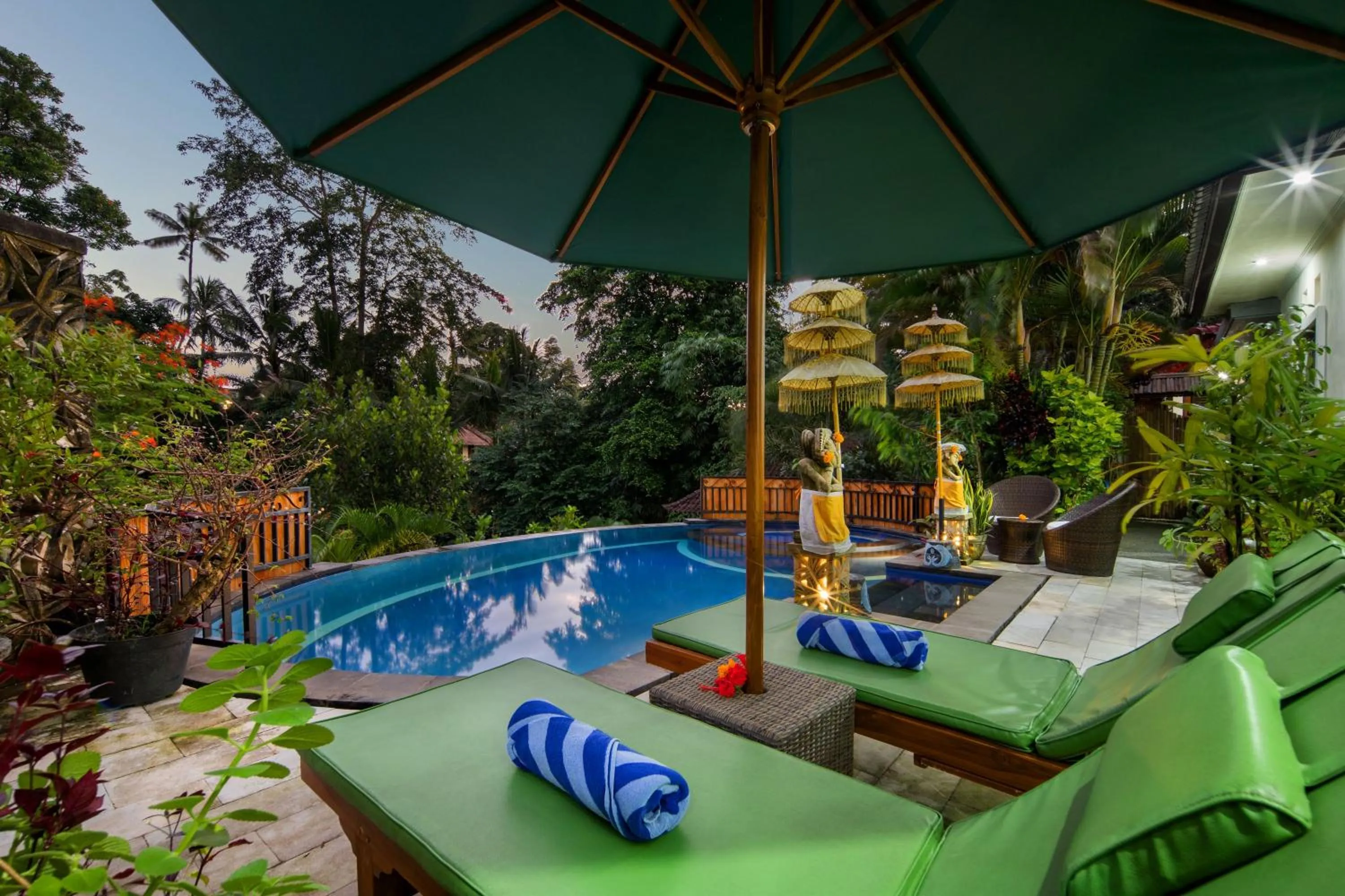 Swimming pool in Villa Bakti Ubud by kamara