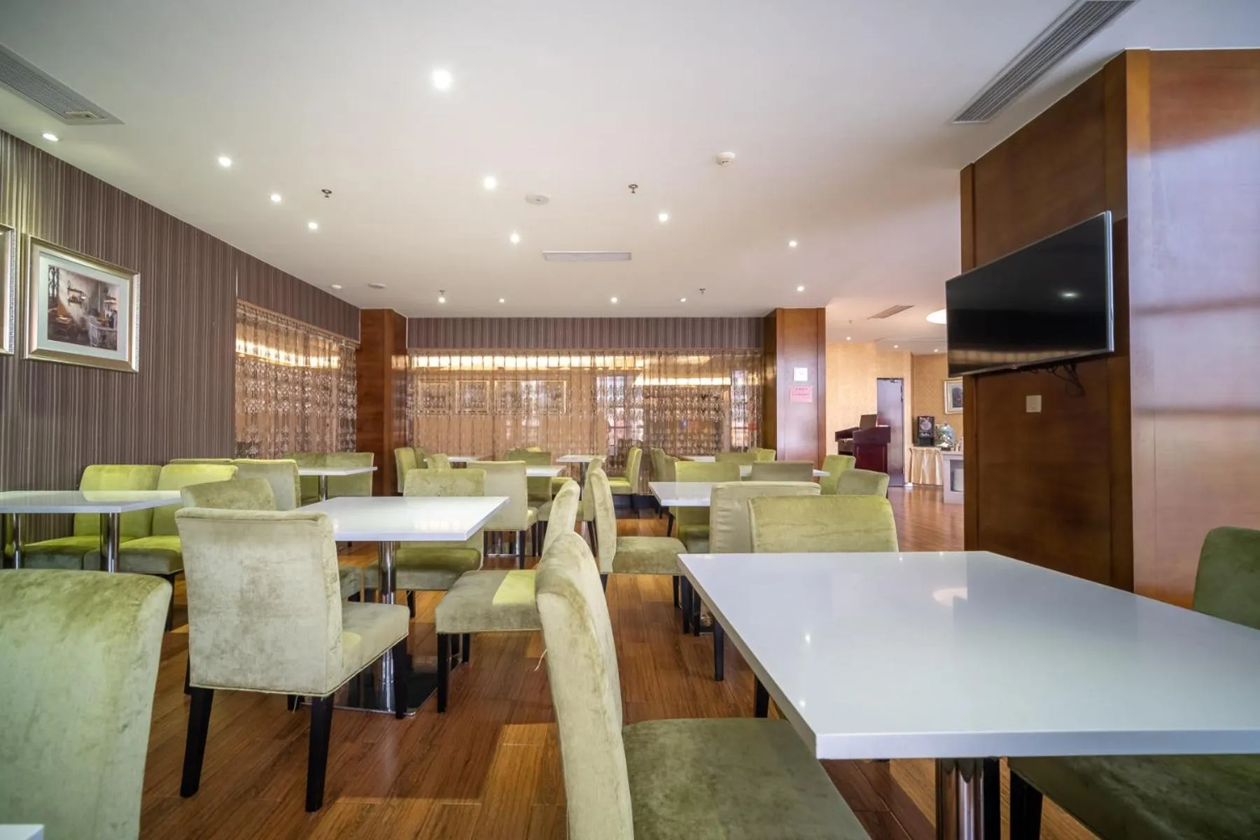 Breakfast in Relteem Hotel