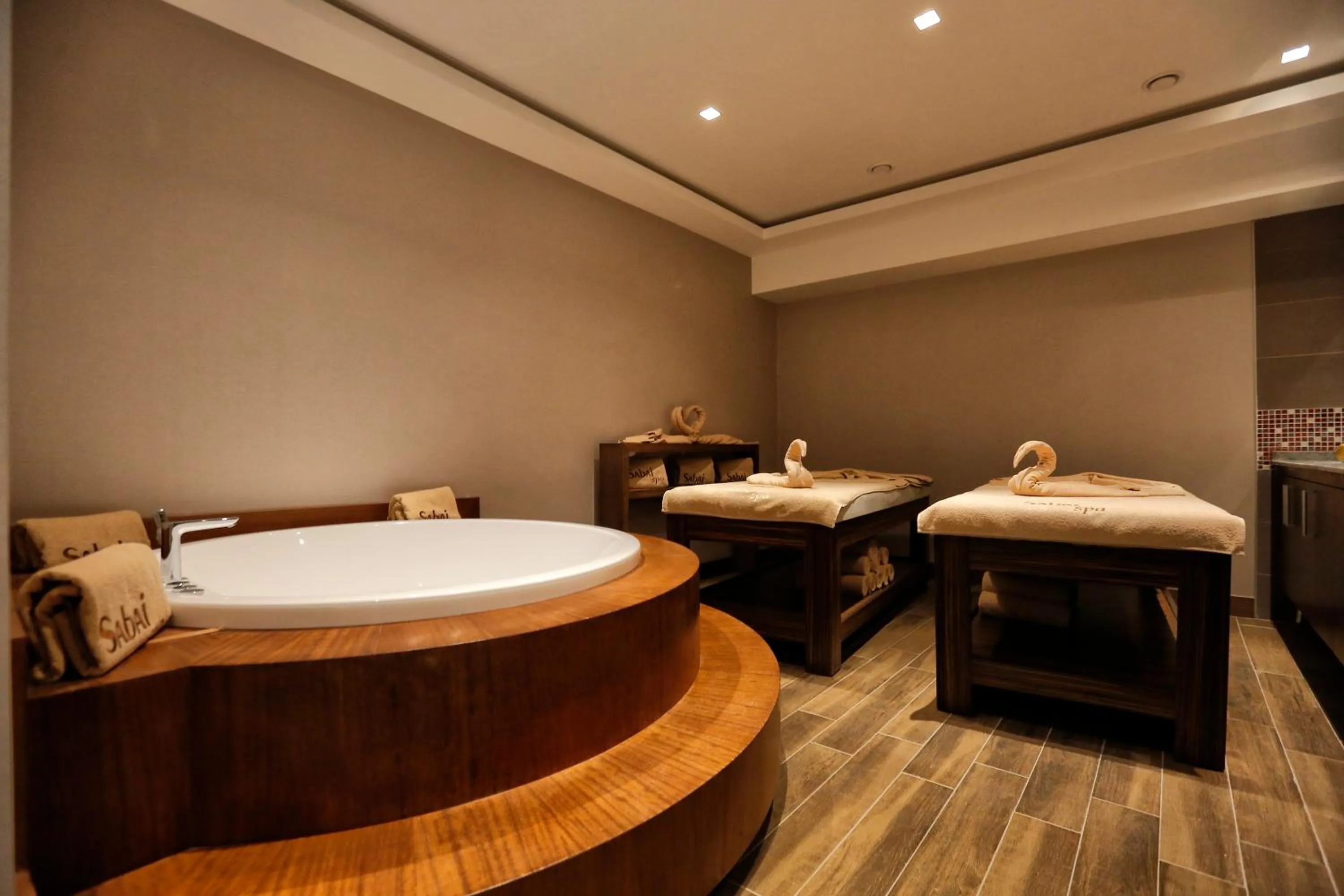 Spa and wellness centre/facilities, Bed in Best Western Premier Karsiyaka Convention & Spa Hotel