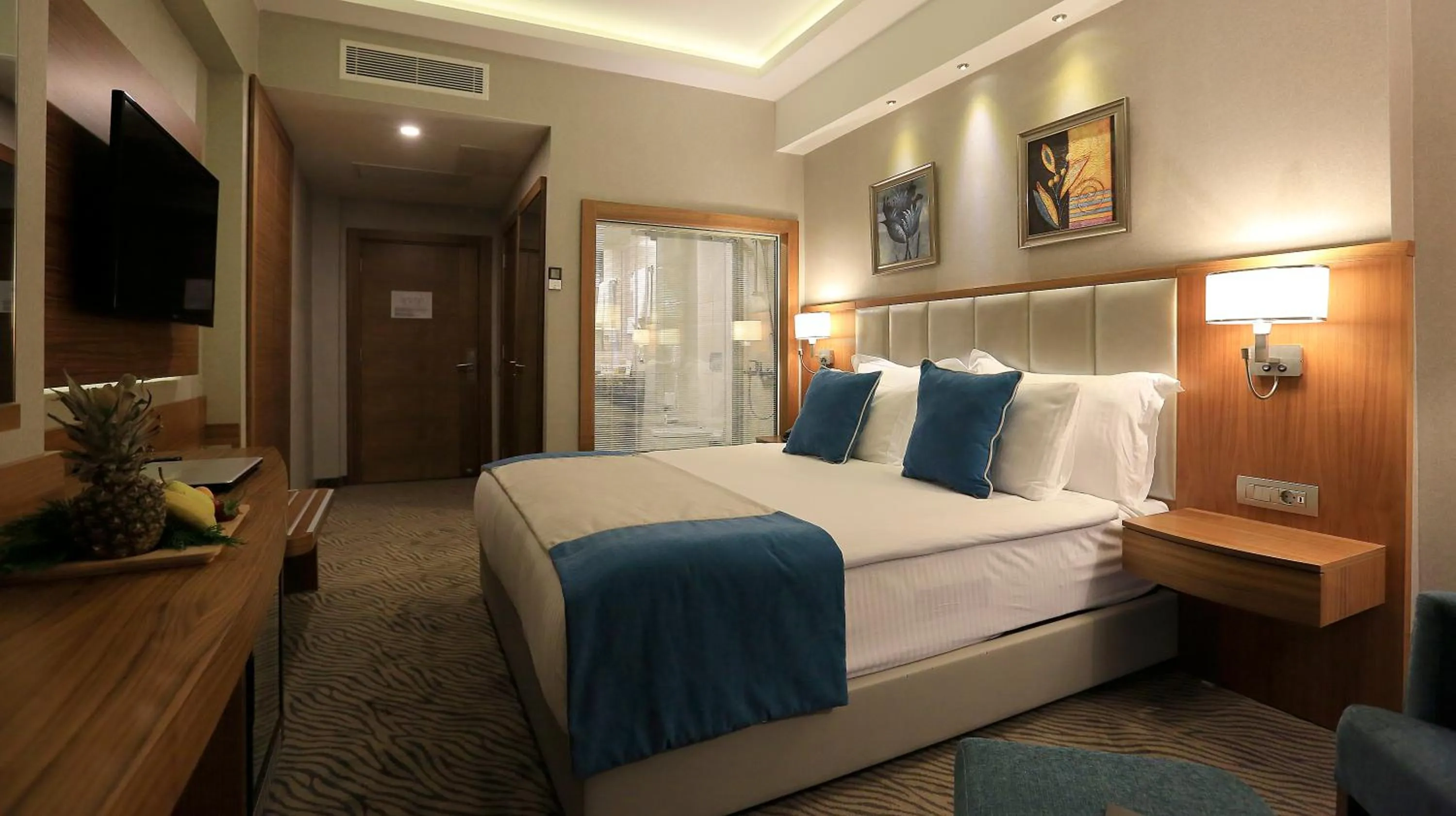Photo of the whole room, Bed in Best Western Premier Karsiyaka Convention & Spa Hotel