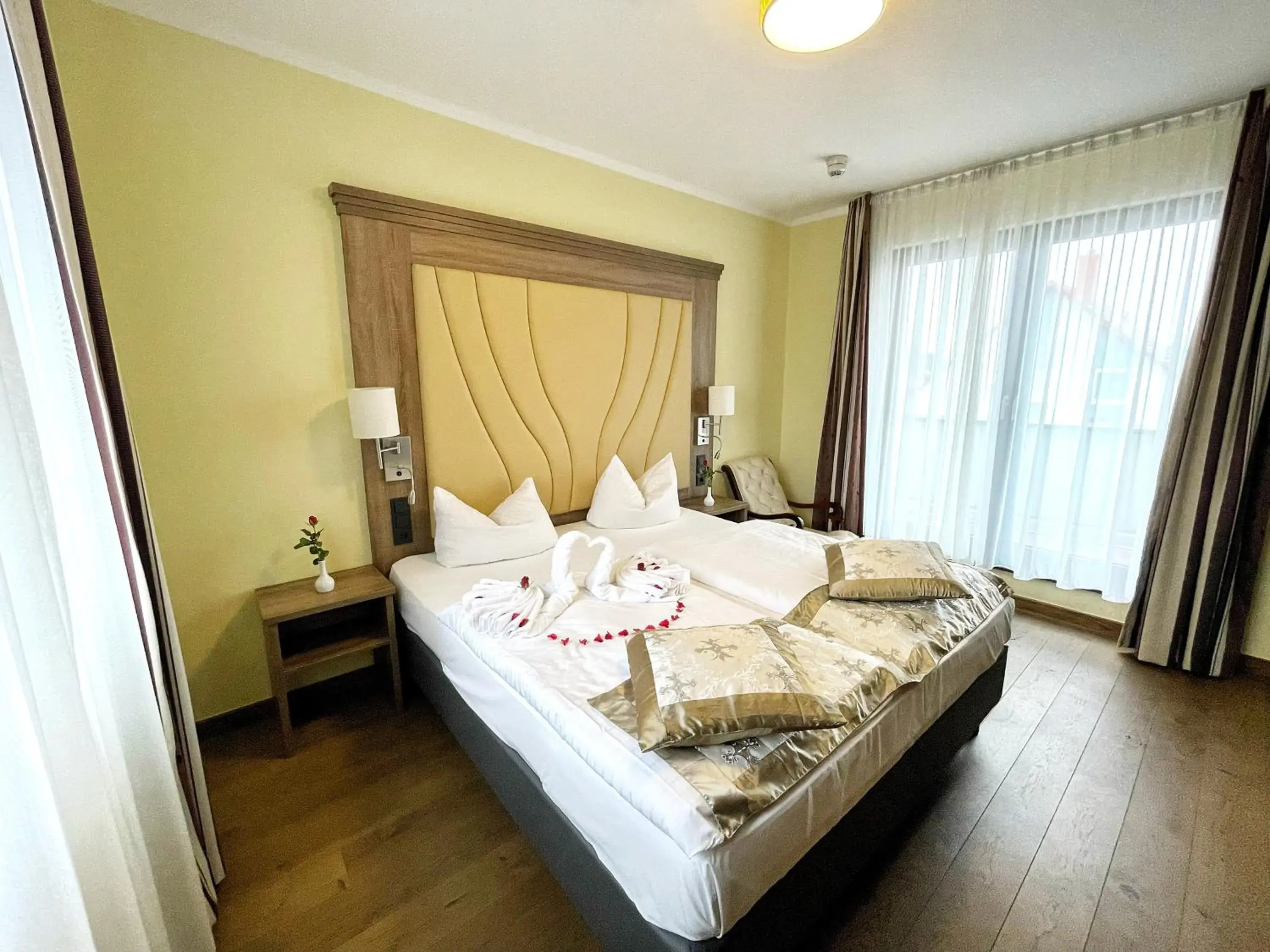 Bed in Naam Hotel & Apartments Frankfurt City-Messe Airport Bed in Naam Hotel & Apartments Frankfurt City-Messe Airport
