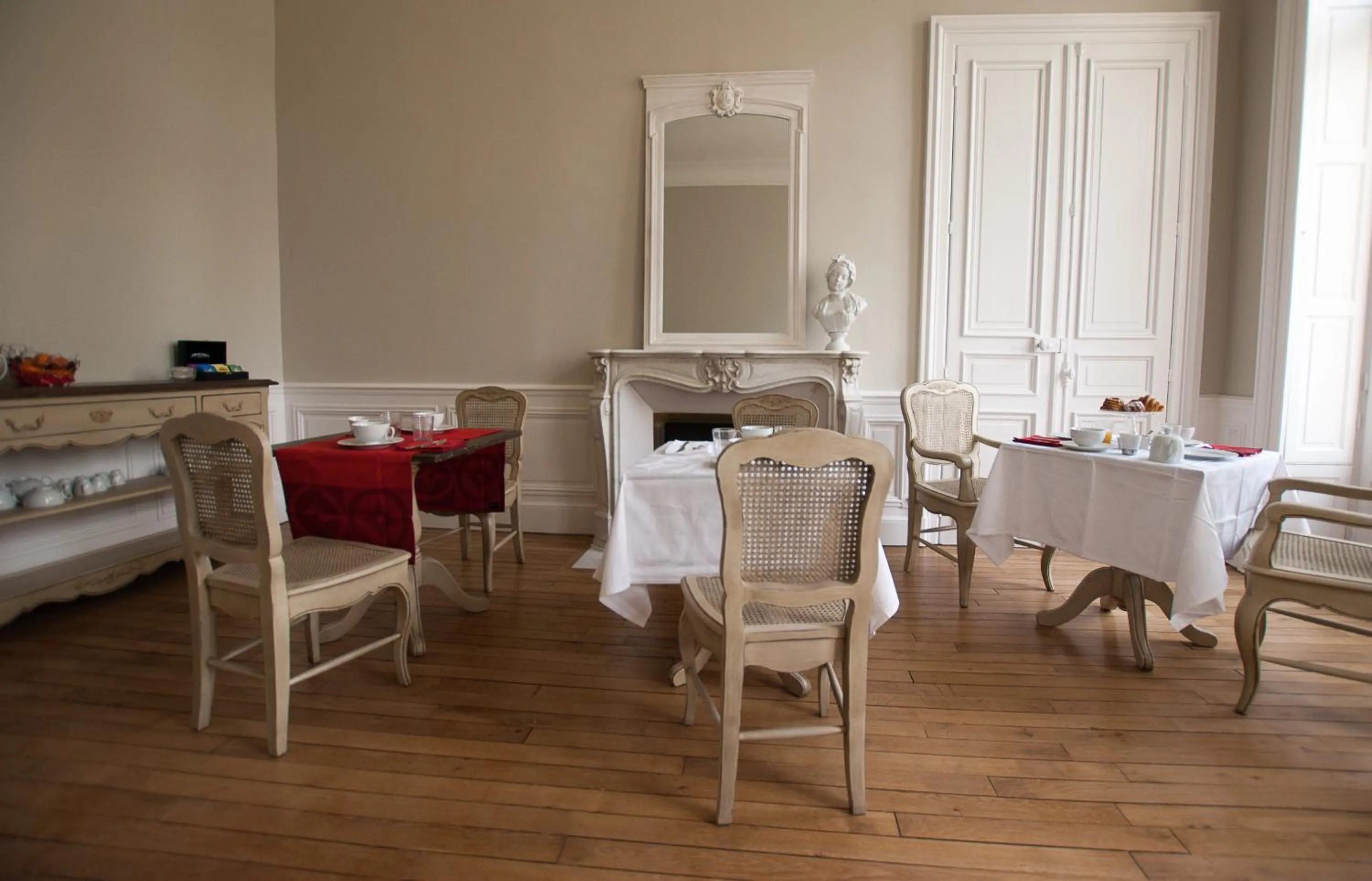 Restaurant/places to eat in Maison M Troyes