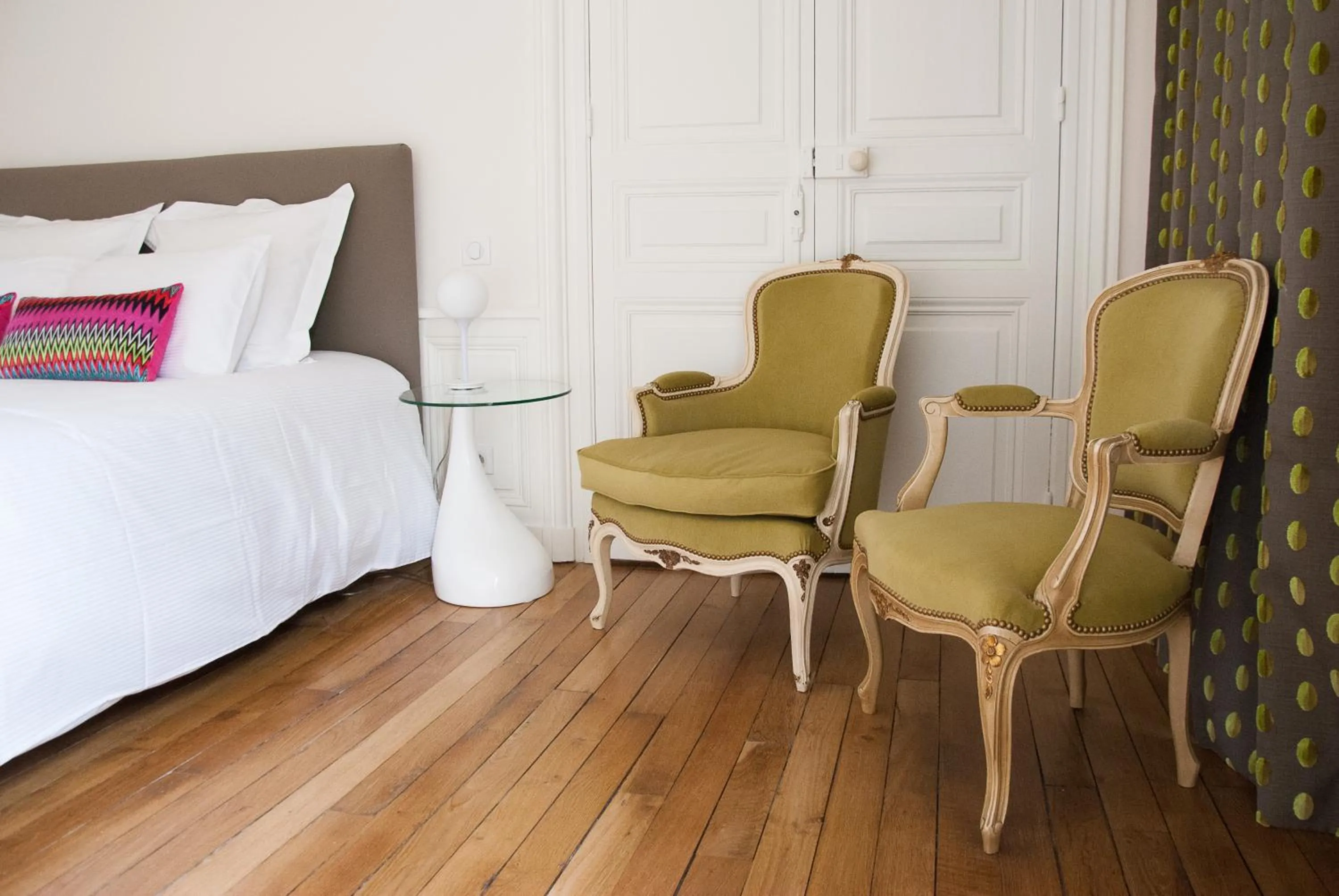 Bed in Maison M Troyes