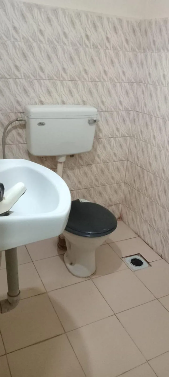 Bathroom in Sithara Guest House