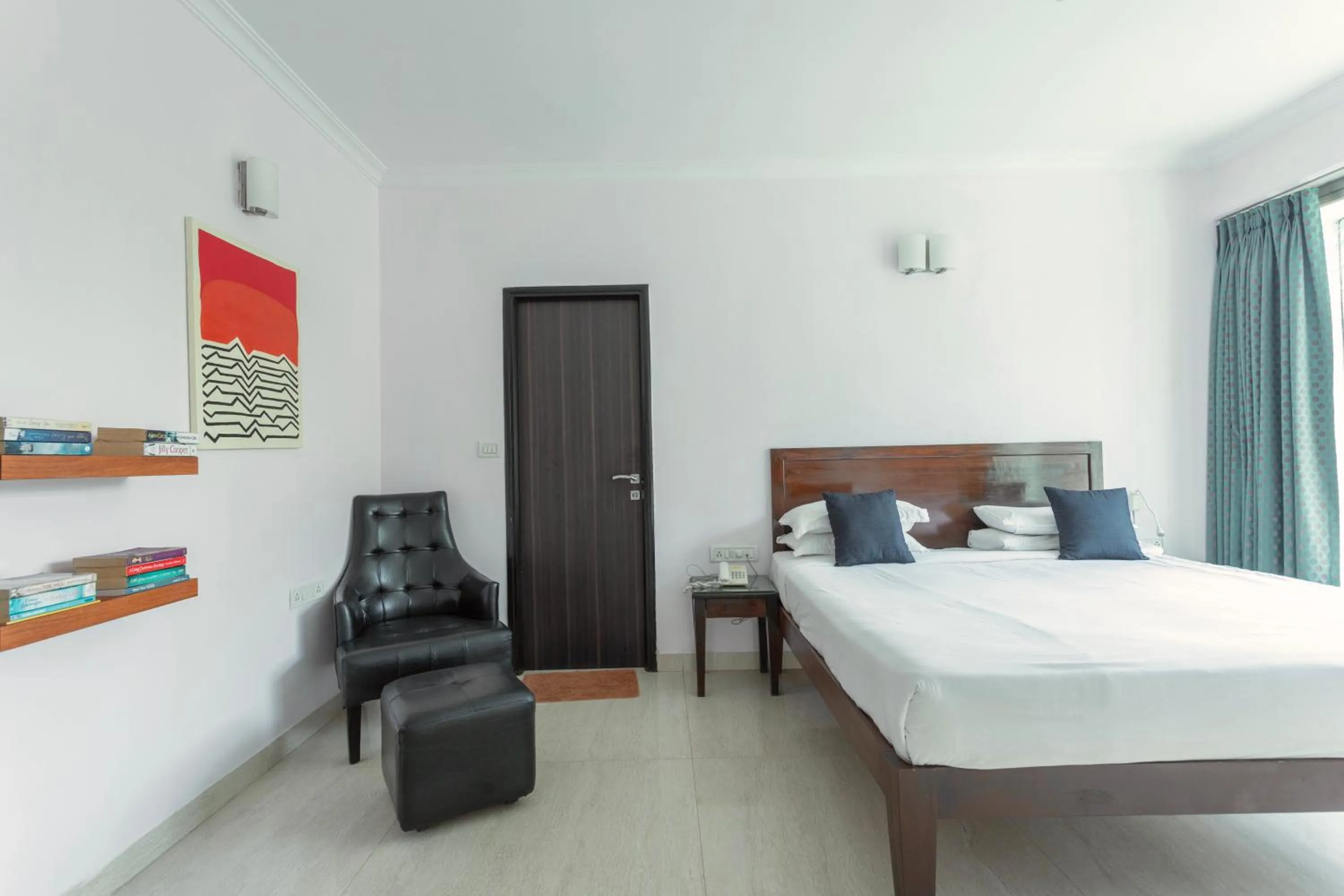 Photo of the whole room, Bed in Arotel Rooms & Suites Calangute