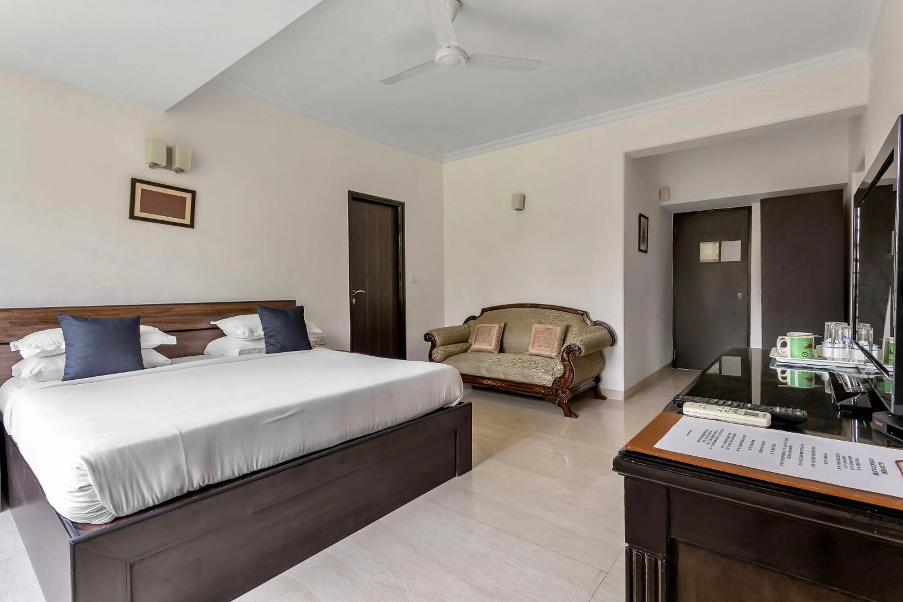 Bedroom, Bed in Arotel Rooms & Suites Calangute