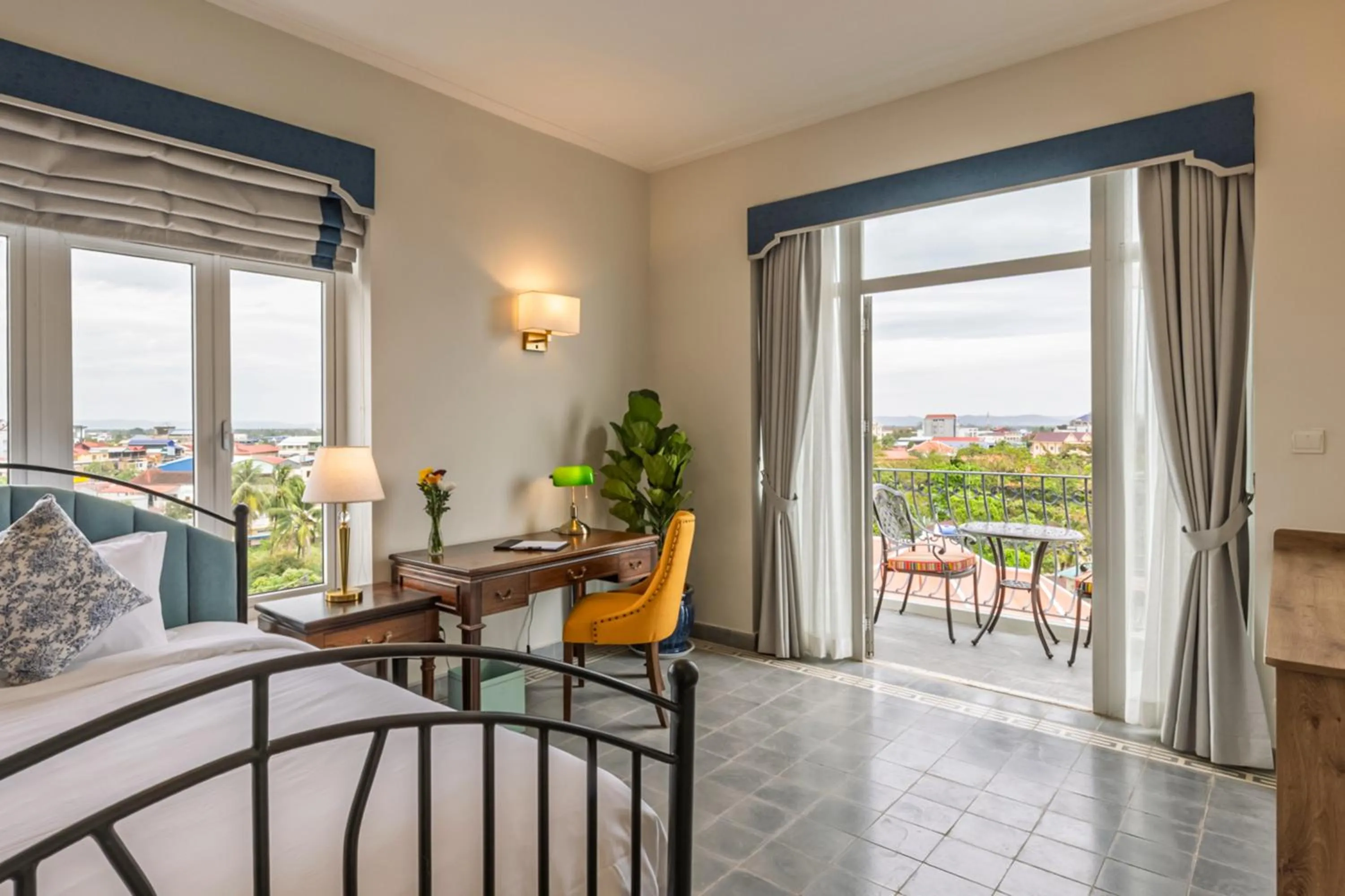 Family Suite with Balcony in Chateau Kampot