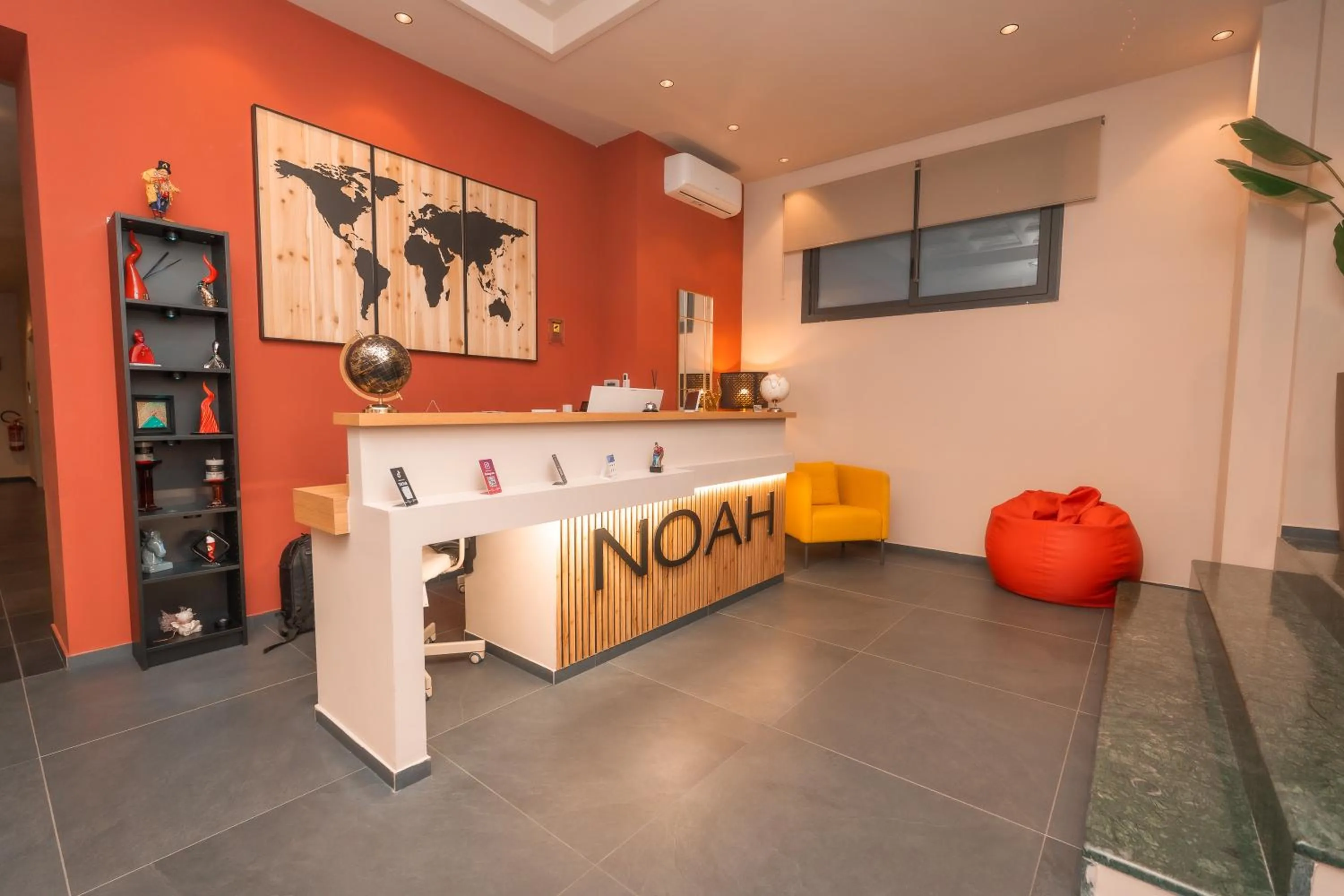 Noah Gate Hotel & Suites