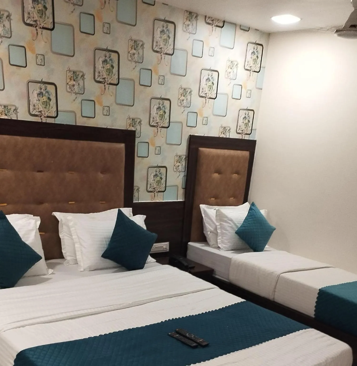Hotel Silver Inn, Ahmedabad
