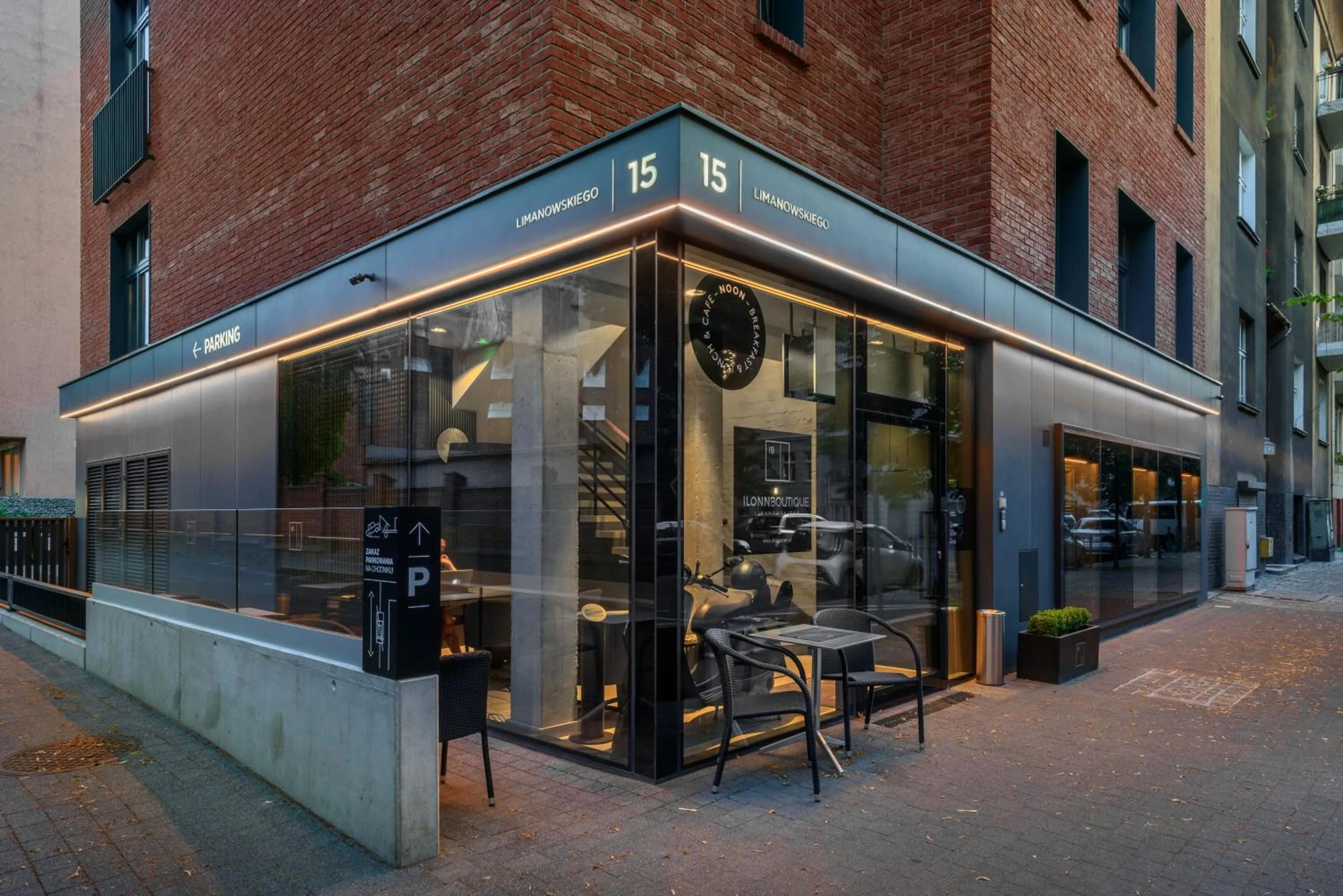 Property building in Ilonn Boutique Limanowskiego